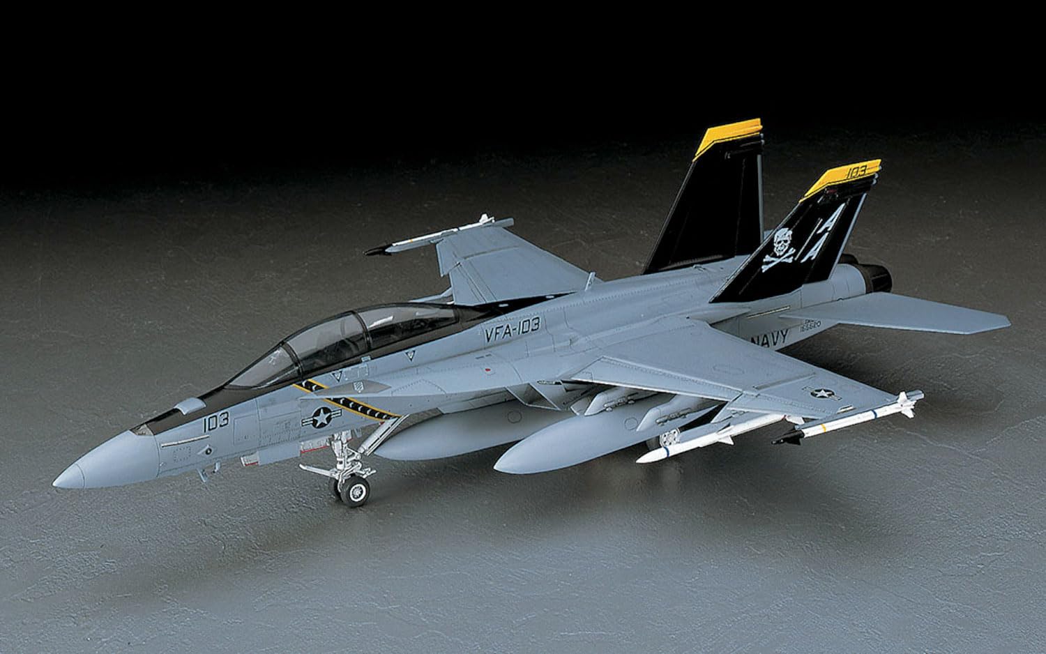 Amazon | ハセガワ 1/48 アメリカ海軍 F/A-18F スーパーホーネット