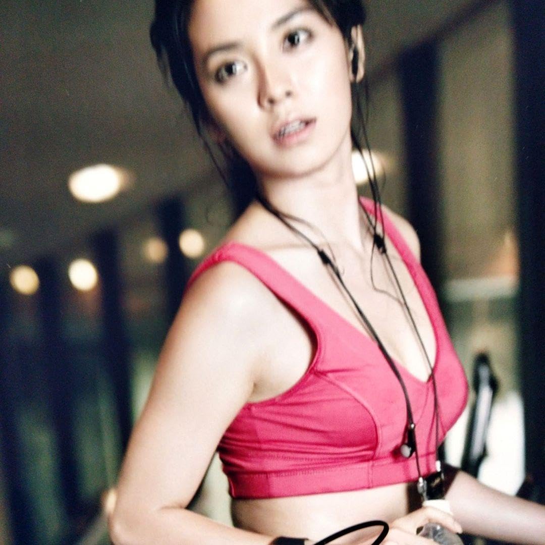 Amazon.co.jp: ソン ジヒョ直筆サイン入り超大型写真…Song Ji-hyo Lin