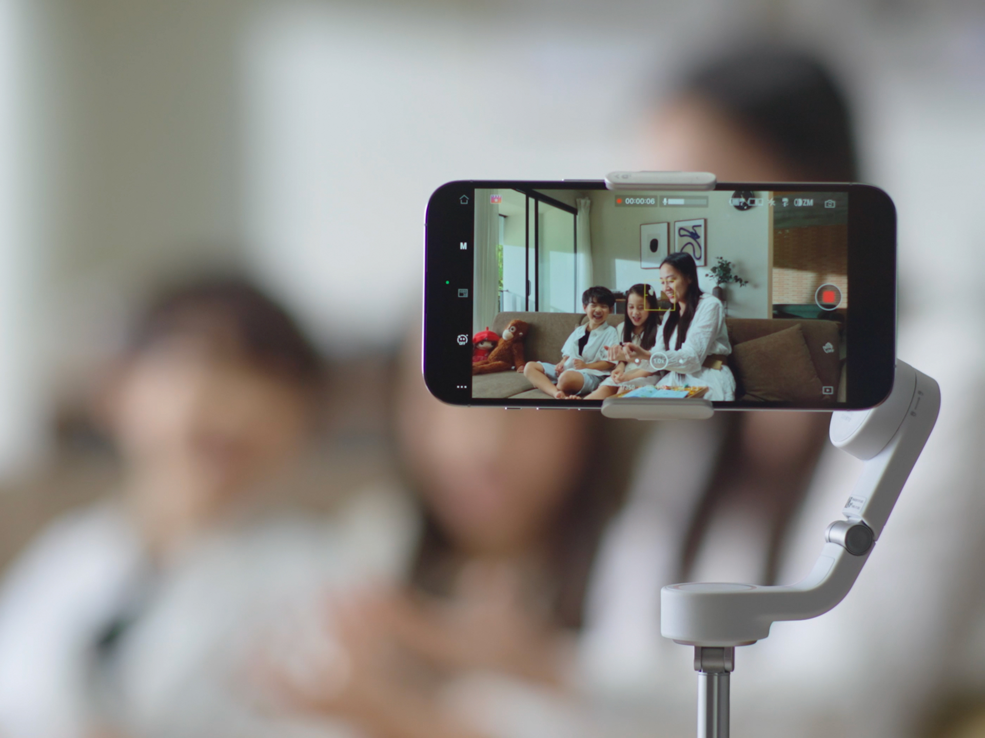 Amazon.com: DJI Osmo Mobile 6 Smartphone Gimbal Stabilizer, 3-Axis