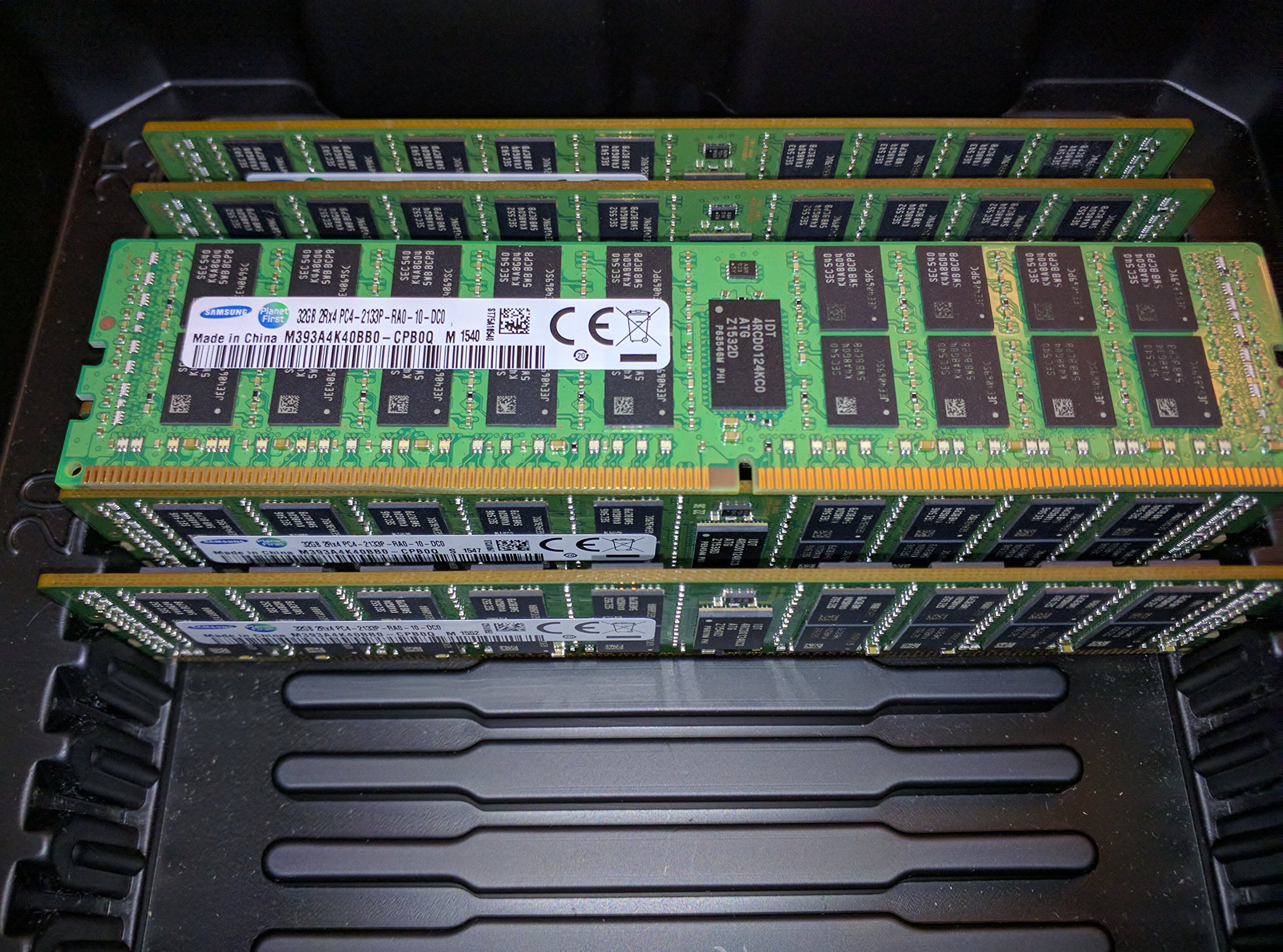 Amazon.co.jp: Samsung 32GB PC4-17000P-R DDR4-2133 2RX4 ECC RDIMM