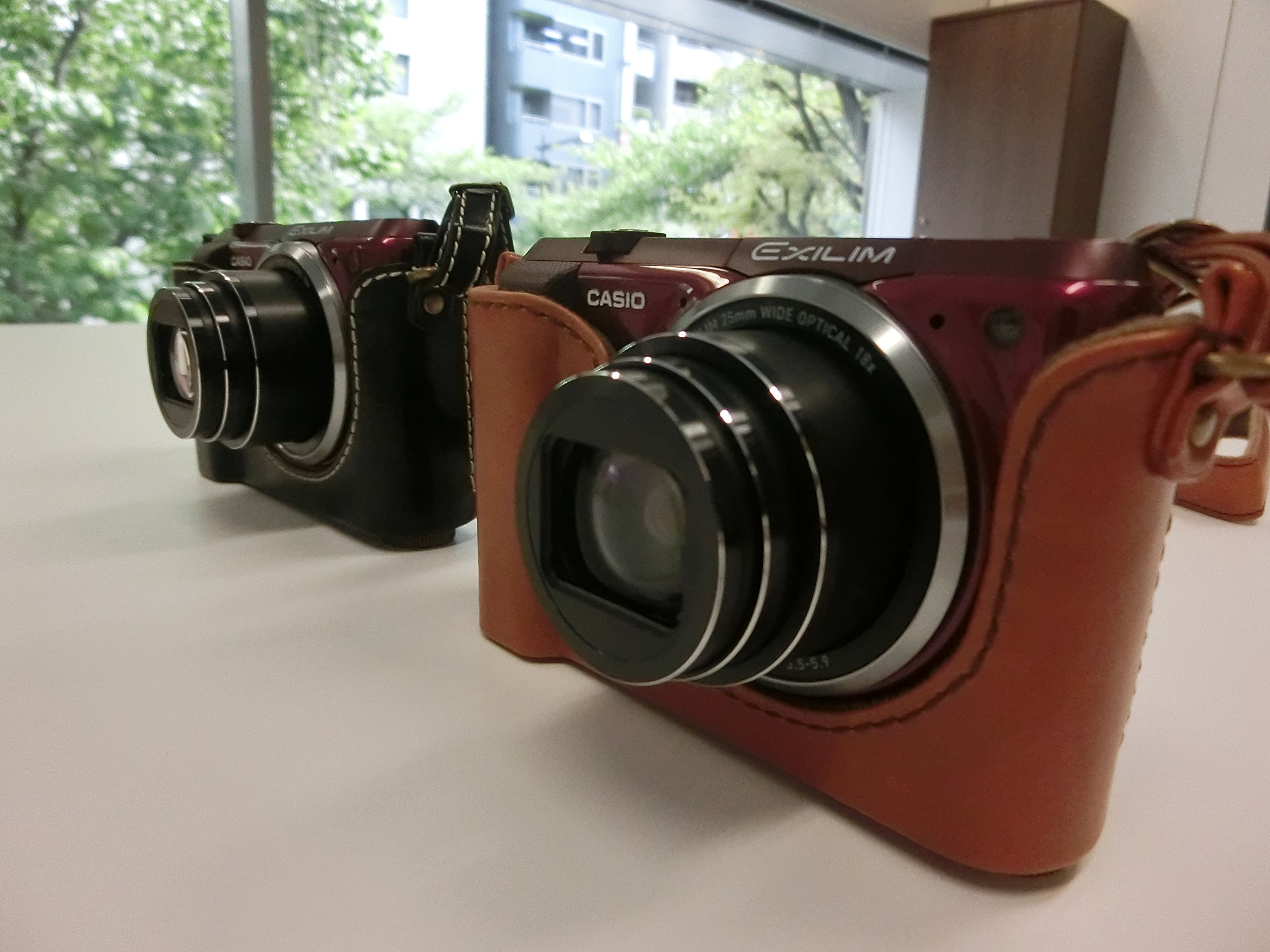 Amazon | CASIO デジタルカメラ EXILIM EXZR850RD 1610万画素 Wi-Fi