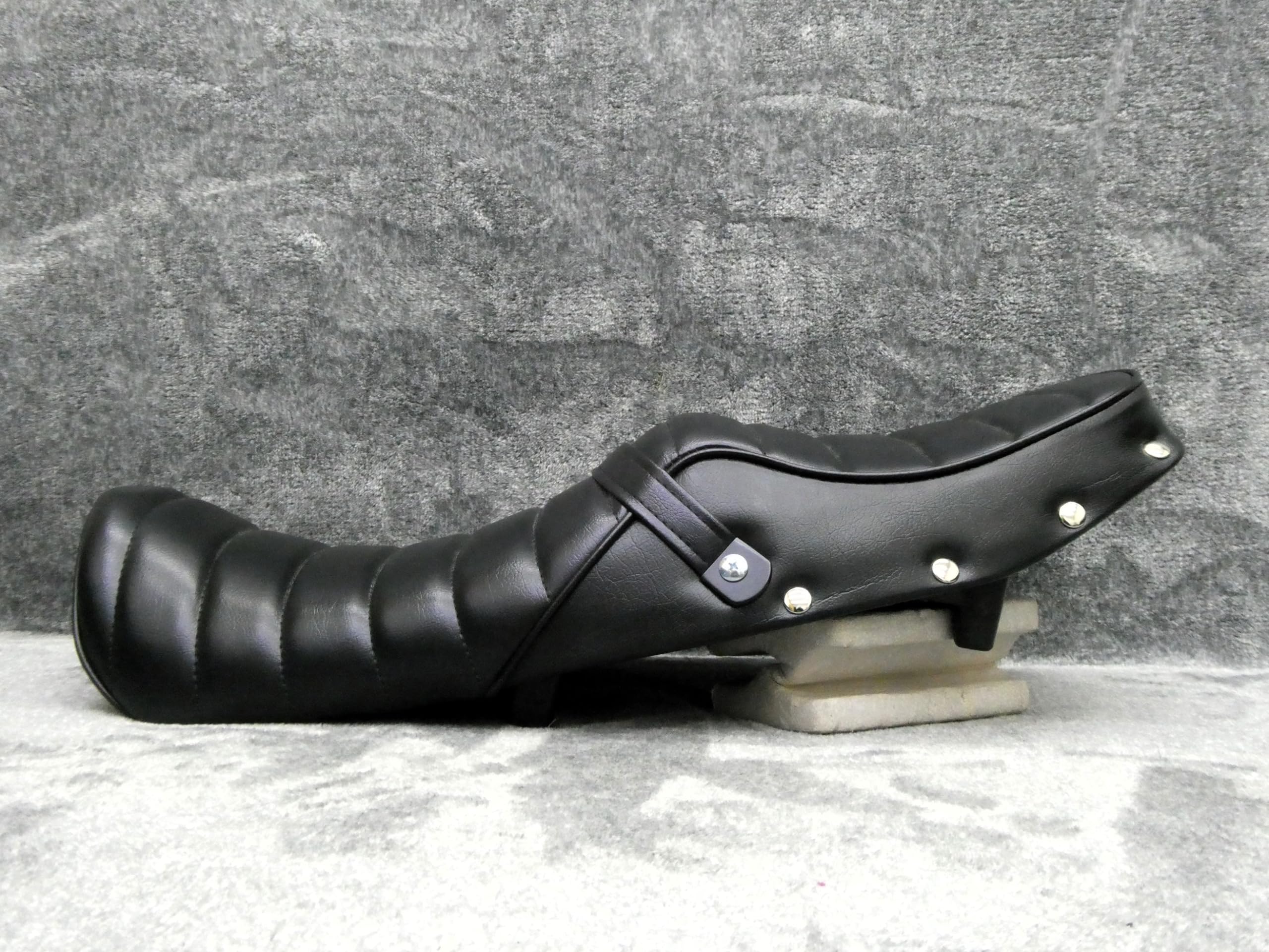 Amazon | XJR400R 後期 タックロールシート/ (黒皮 鋲打ち