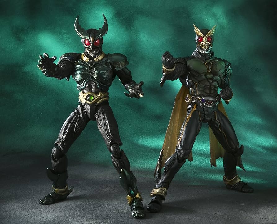 Amazon.co.jp: TAMASHII NATIONS S.I.C. 仮面ライダーギルス