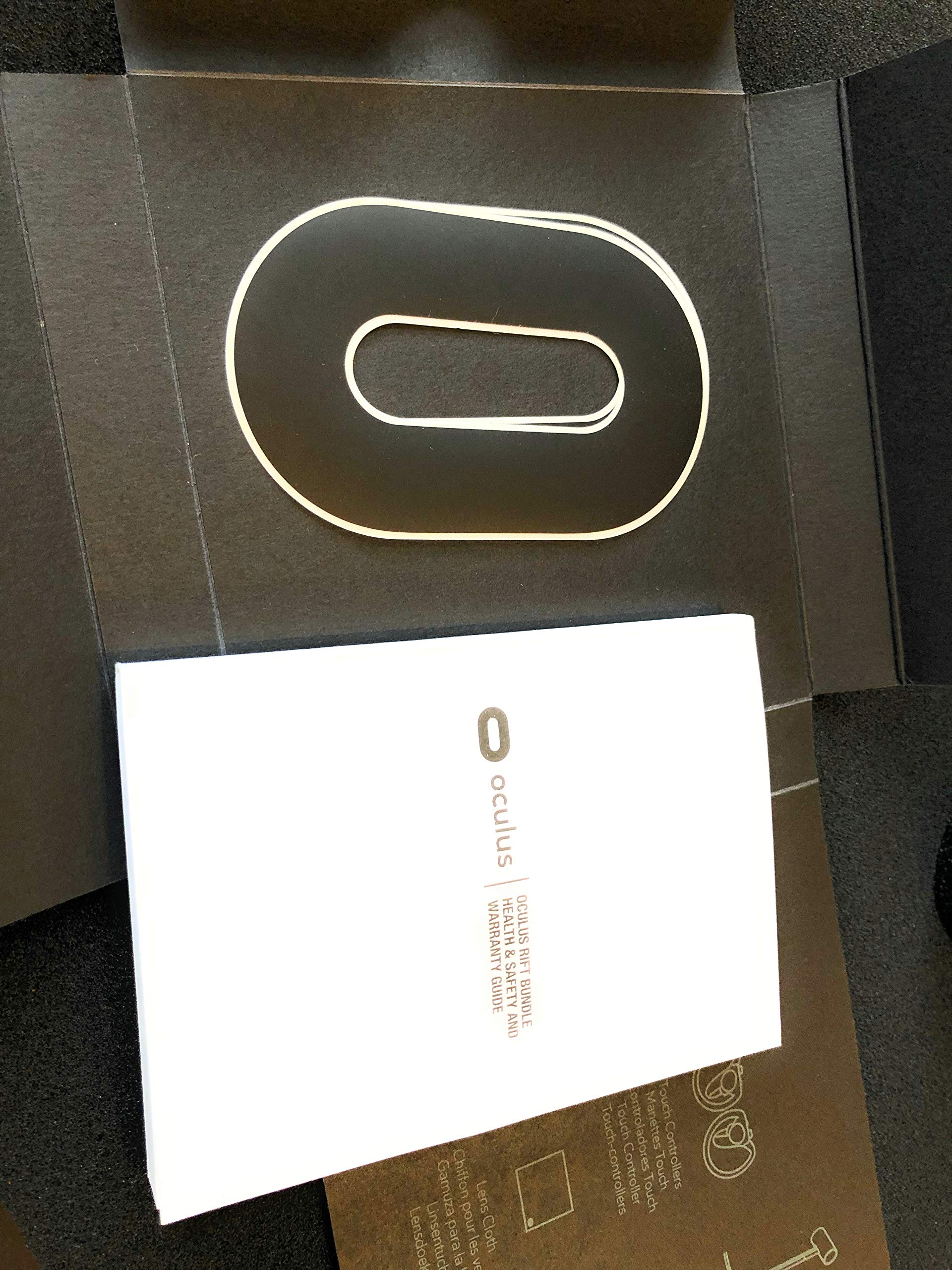 Amazon | Oculus Rift オキュラス リフト (Oculus Touch 同梱版) [並行