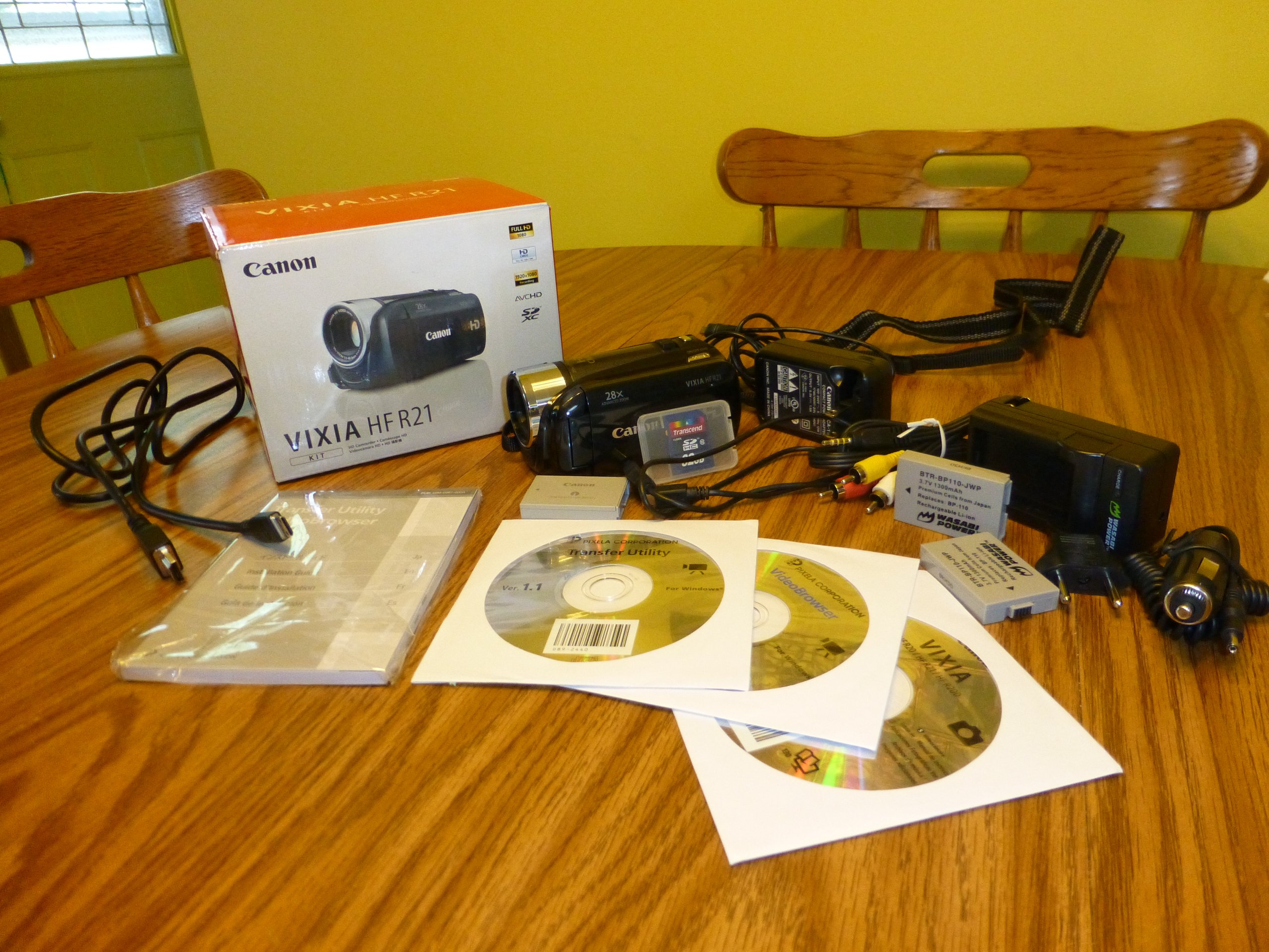 Amazon.com : Canon VIXIA HF R21 Full HD Camcorder with 32GB