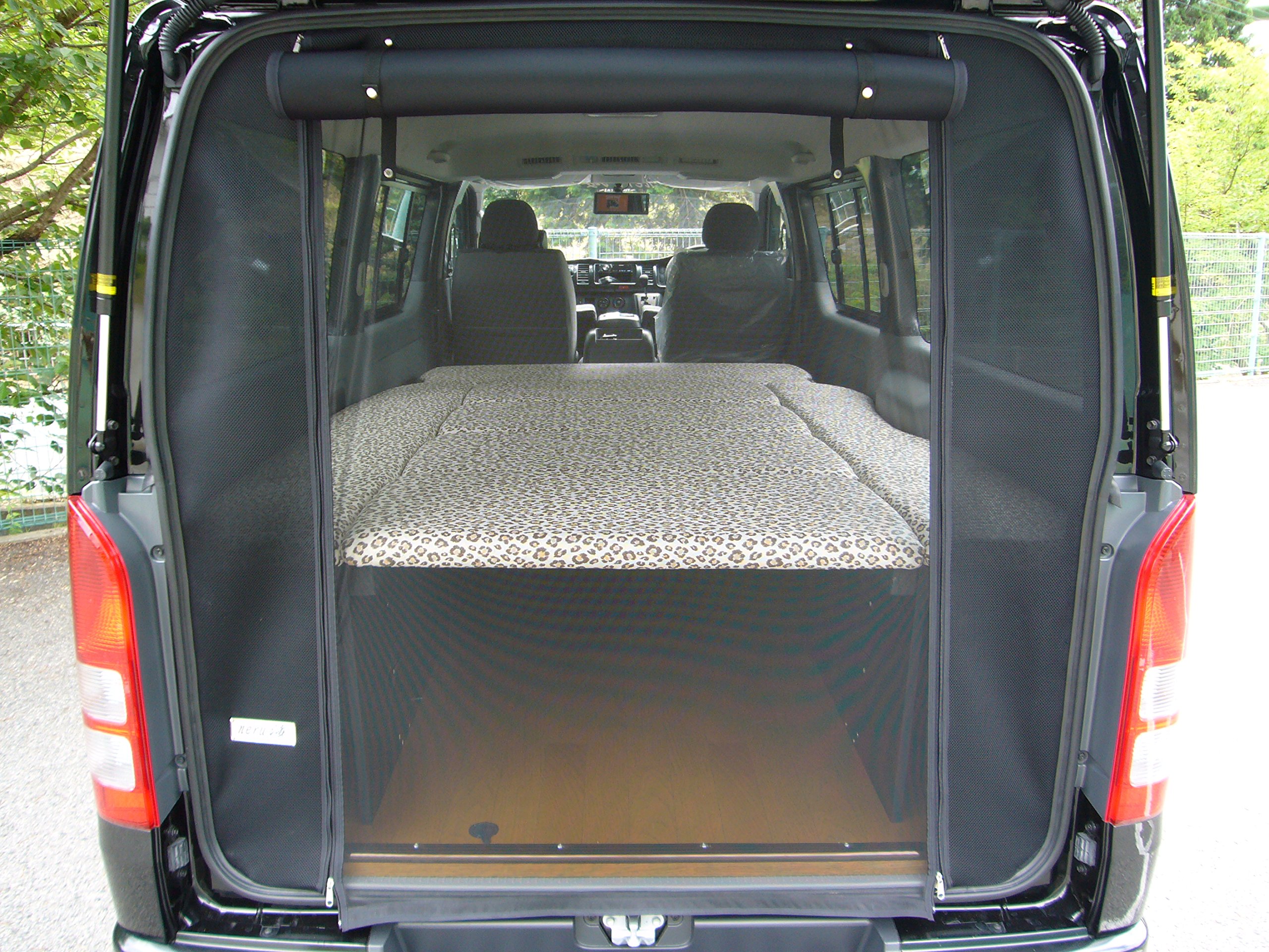 Amazon.co.jp: neru海 200系ハイエース 蚊帳（かや）ネット リア・標準