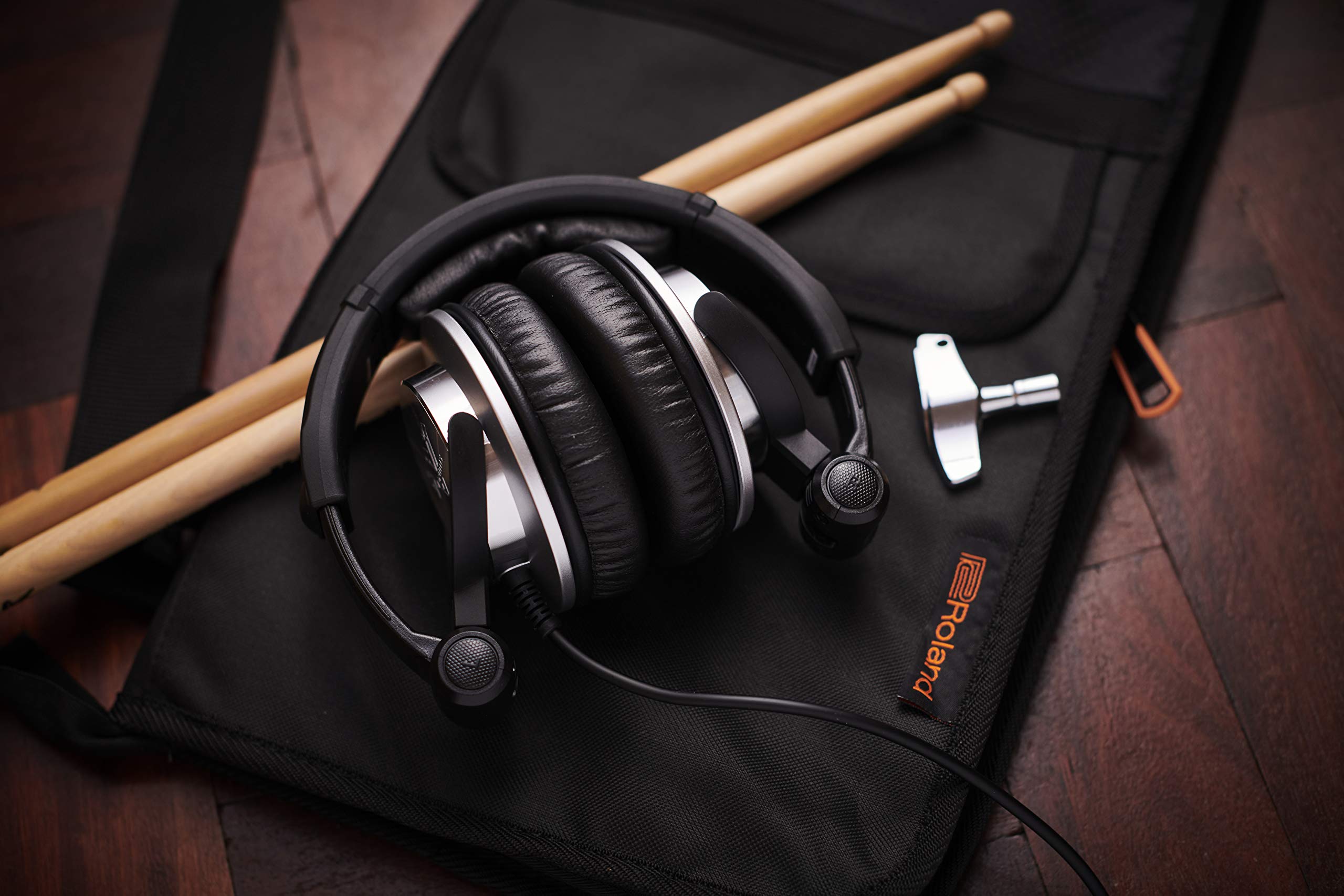 Amazon | Roland V-Drums Headphones 密閉型ダイナミックヘッドホン RH