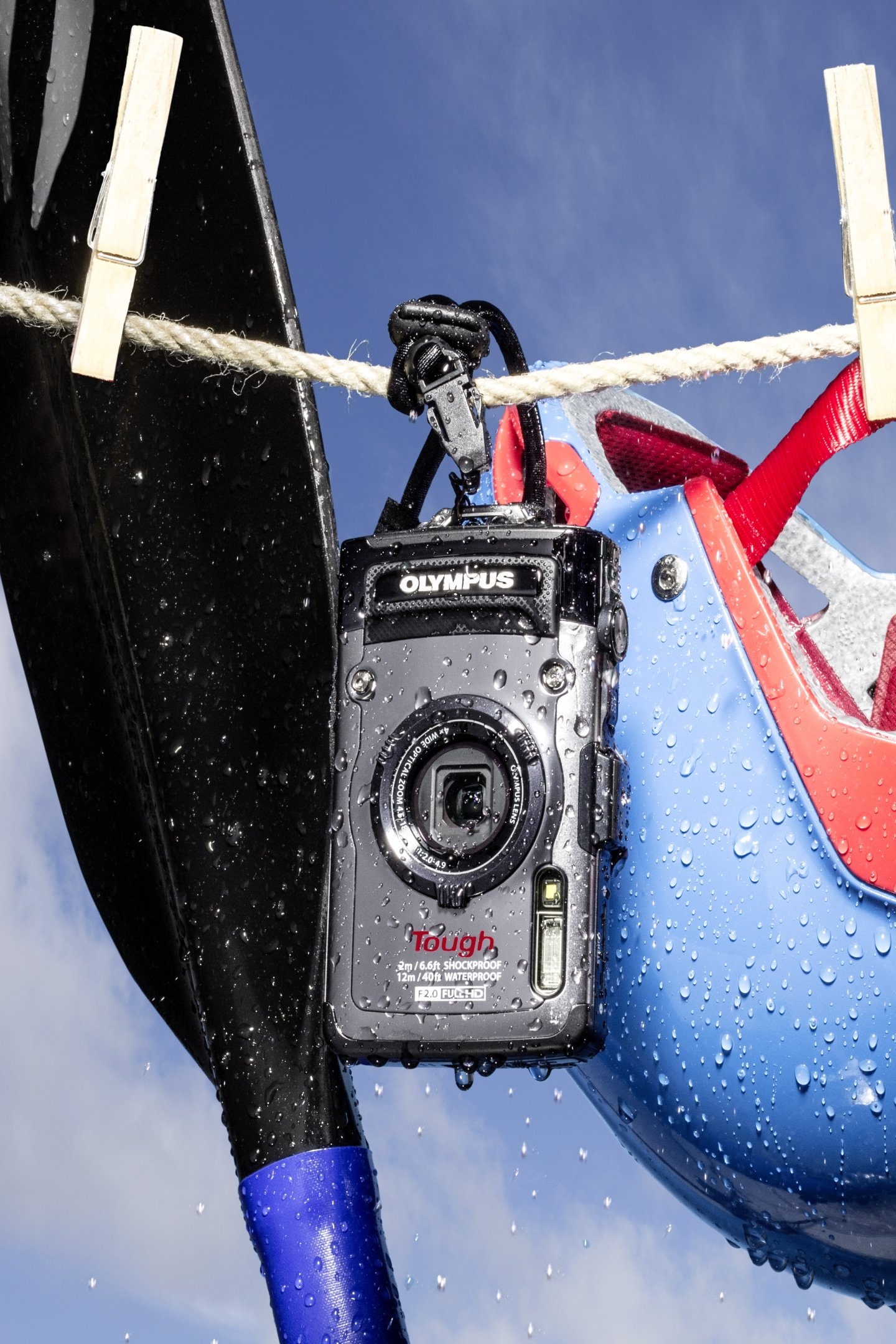 Amazon.co.jp: OLYMPUS デジタルカメラ TG-1 シルバー 12m防水 2m耐