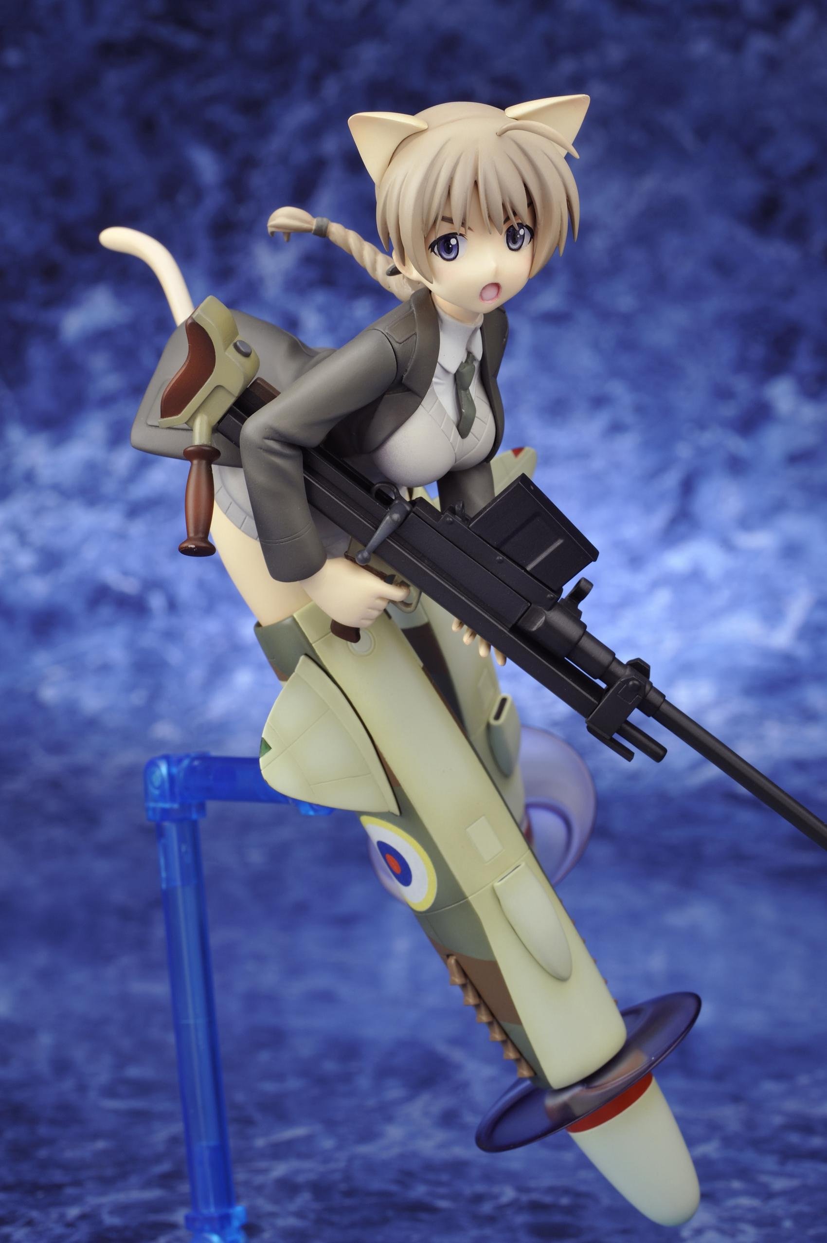 Amazon.co.jp: Kotobukiya Strike Witches Linette Bishop 1/8 Scale