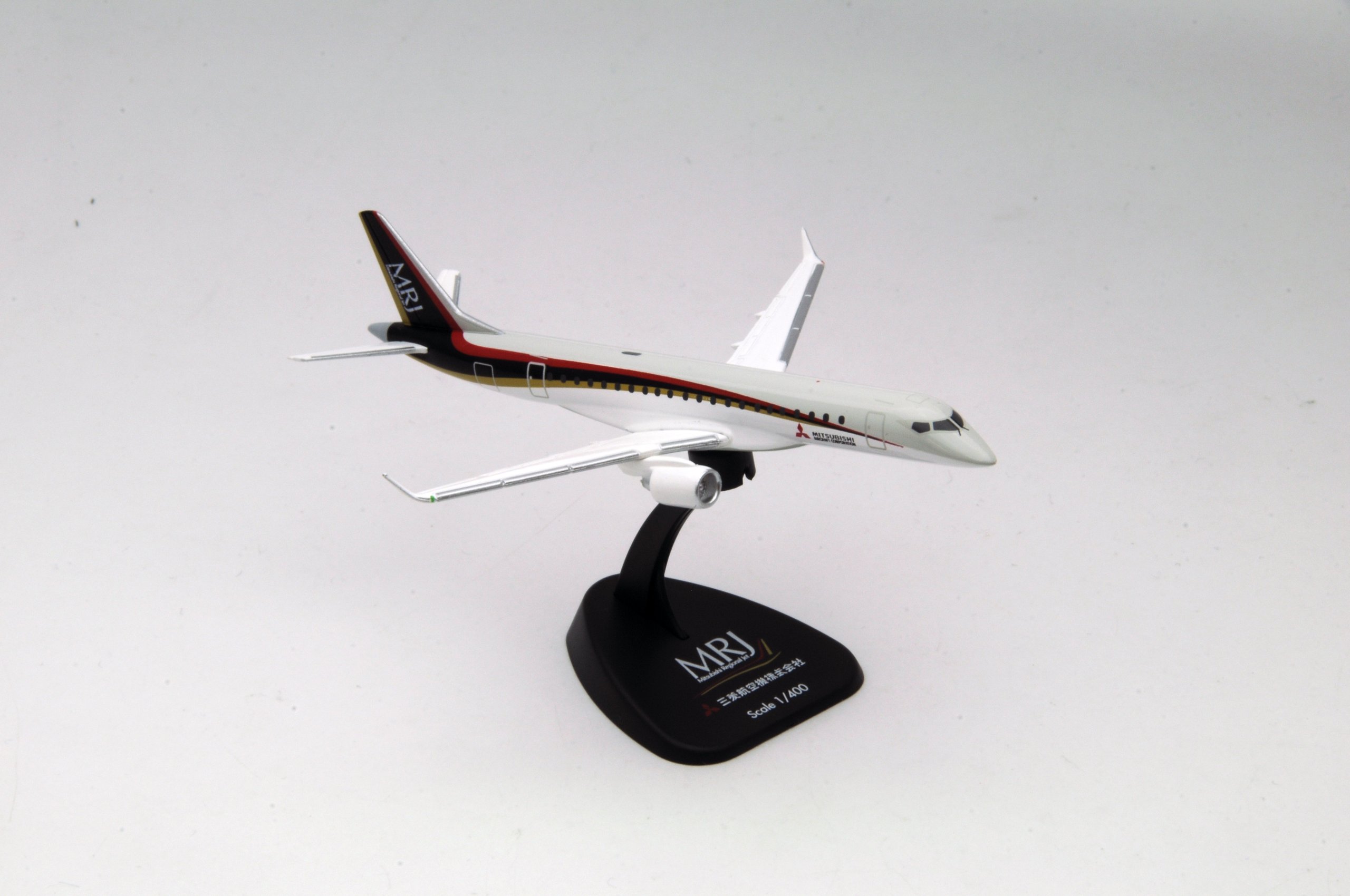 Amazon | トミーテック 1/400 三菱航空機MRJ90 完成品 | プラモデル 通販