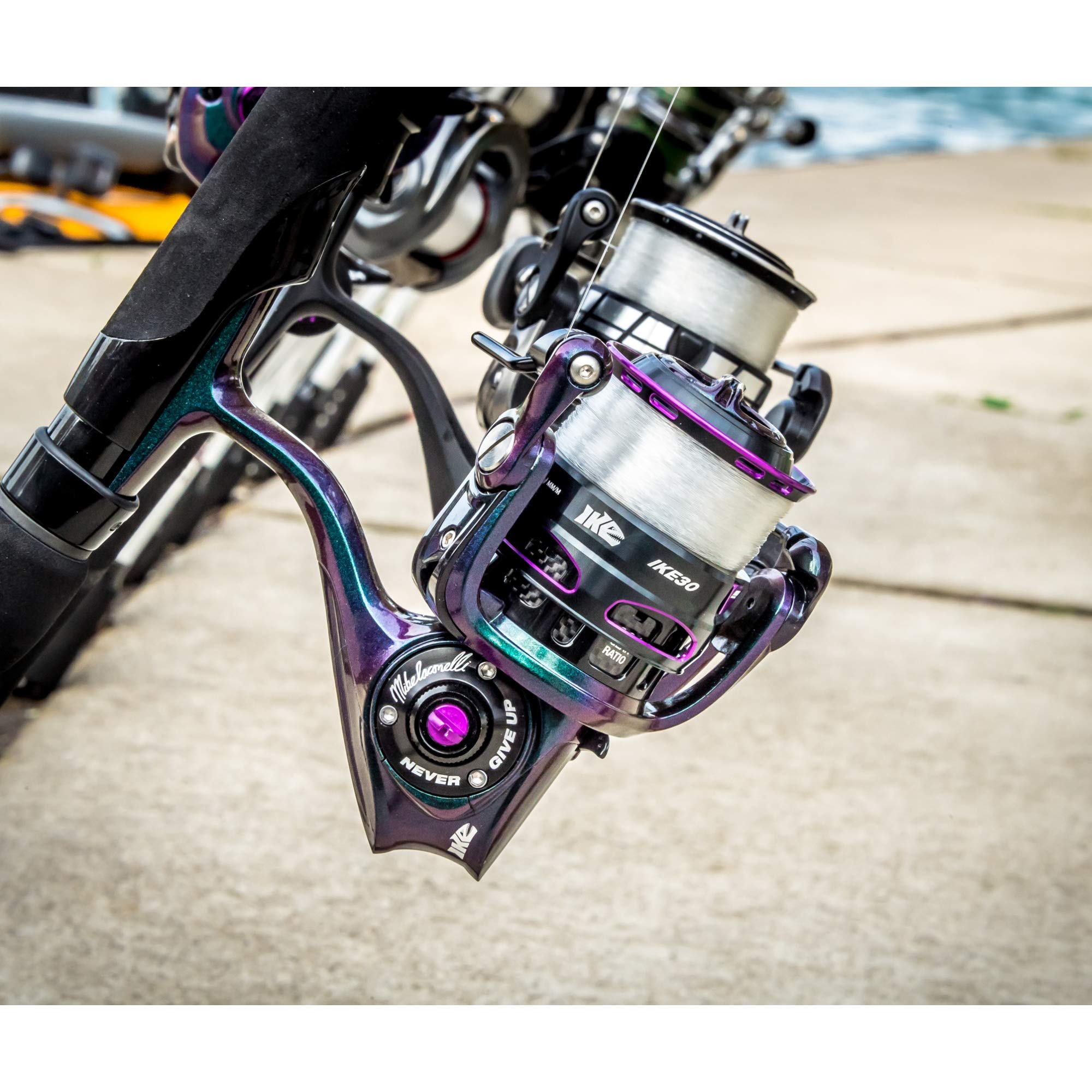 Amazon | Abu Garcia Revo IKEシリーズ サイズ30 スピニングリール
