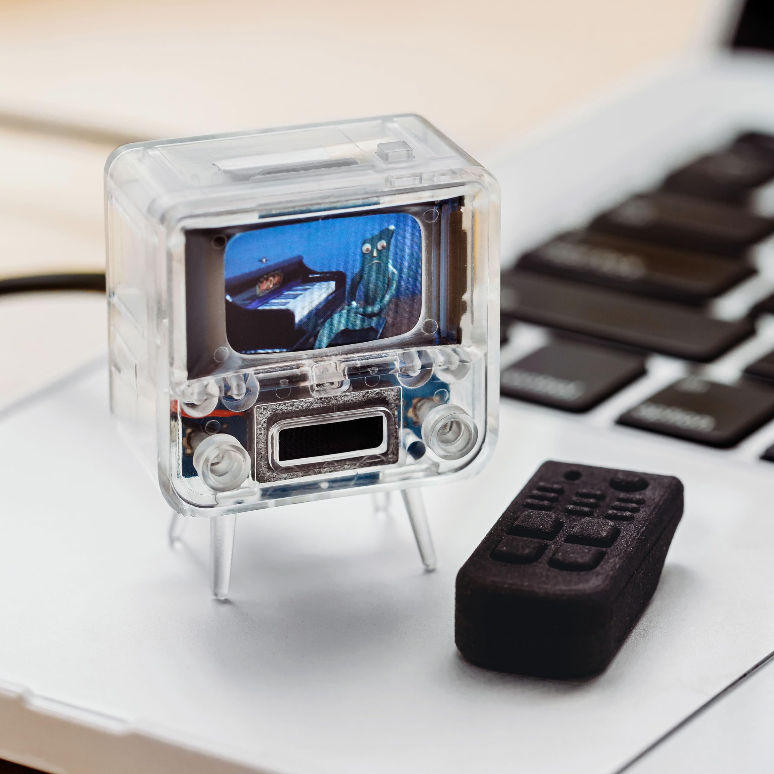 Amazon.com: TinyCircuits TinyTV 2 Portable Retro Mini TV – 1.14