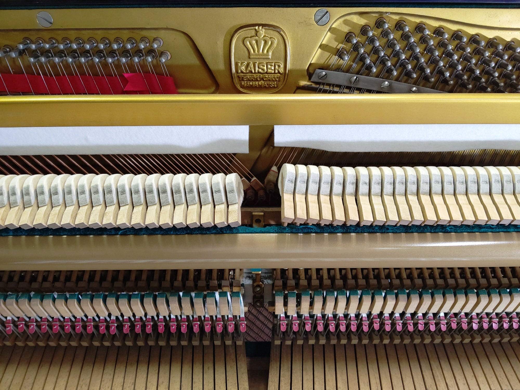 Amazon | KAISER（カイザー） アップライトピアノ 中古ピアノ | アップ