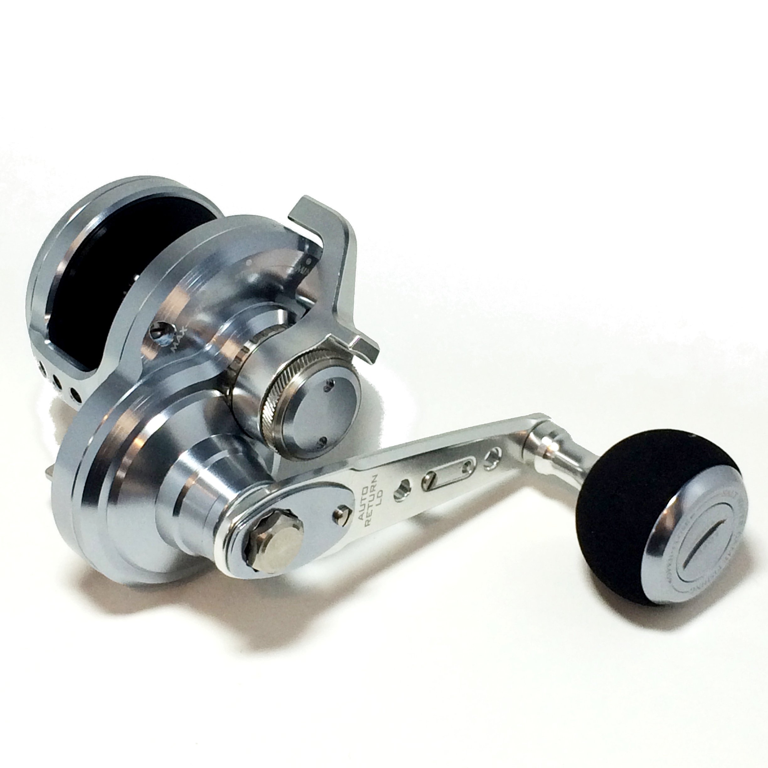 Amazon | スタジオオーシャンマーク ベイトリール ブルーヘブン (BLUE