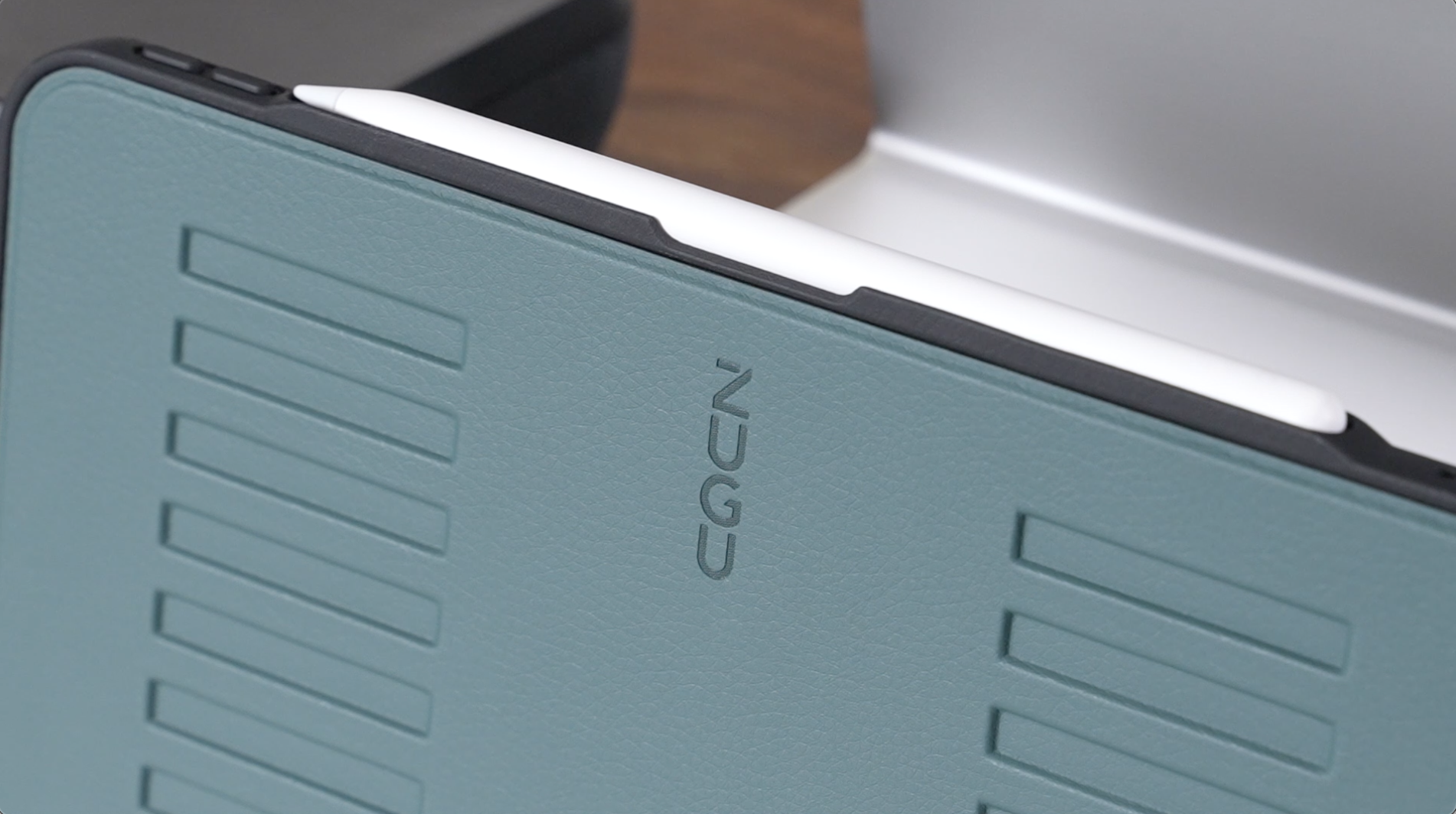 Amazon.com: Zugu Case for iPad Pro 11 (M4/M5) 2024/2025, Slim