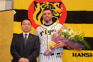 ニュース - チーム - メッセンジャー選手が引退会見｜阪神タイガース