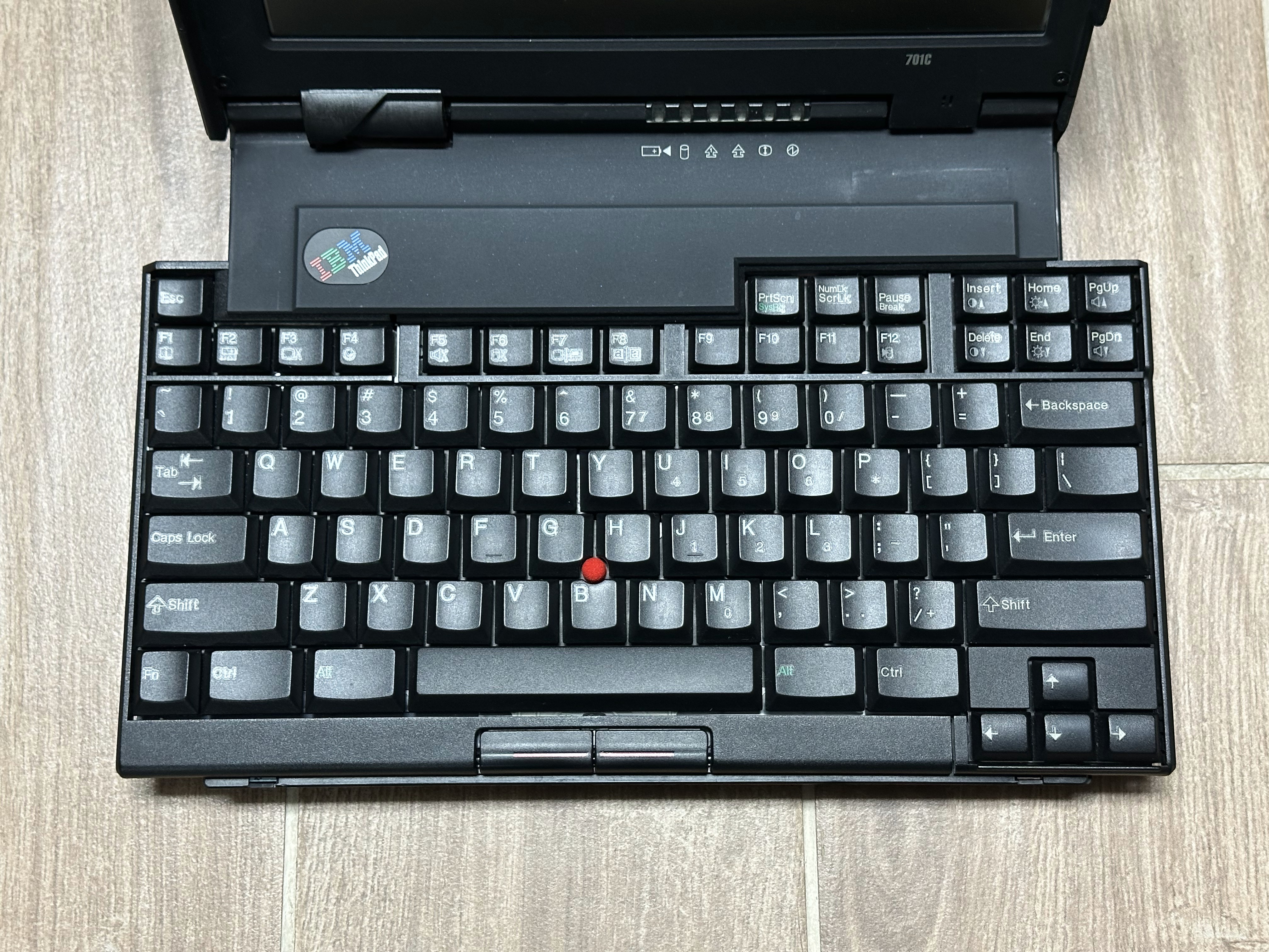 IBM ThinkPad 701C/701CS - MacDat