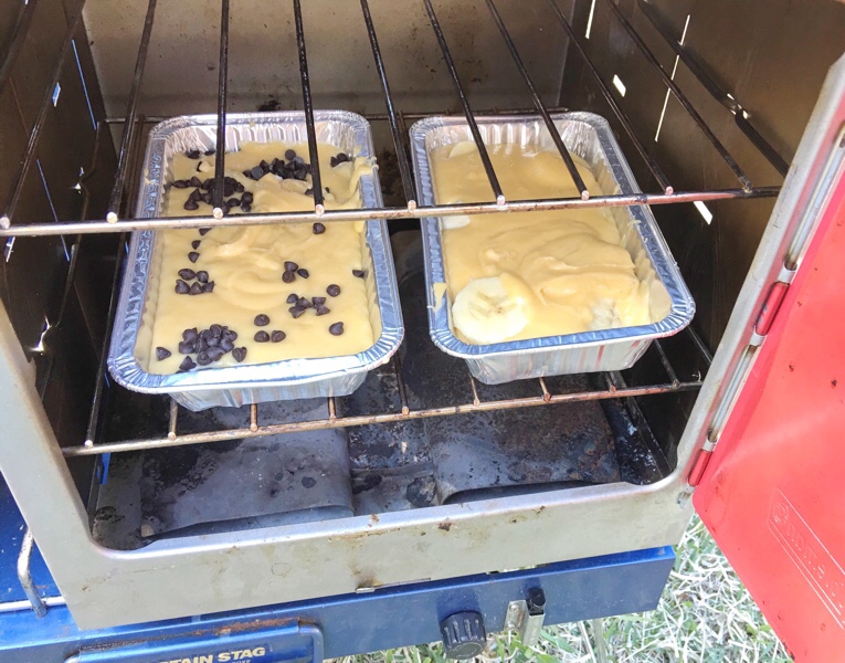 コールマン【キャンピングオーブンスモーカー】でピザを焼こう！パンや