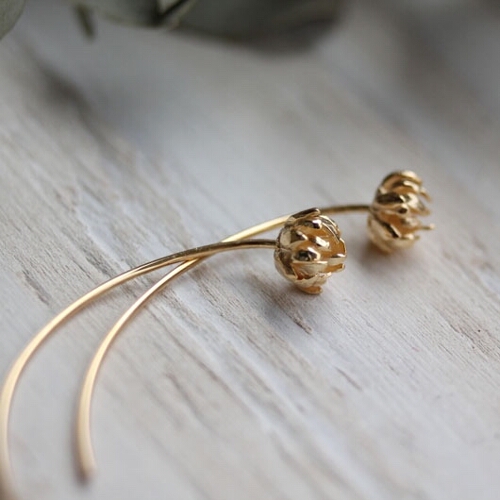 高品質アンデシンラブラドライトとプレシャスオパールの光の女神ピアス