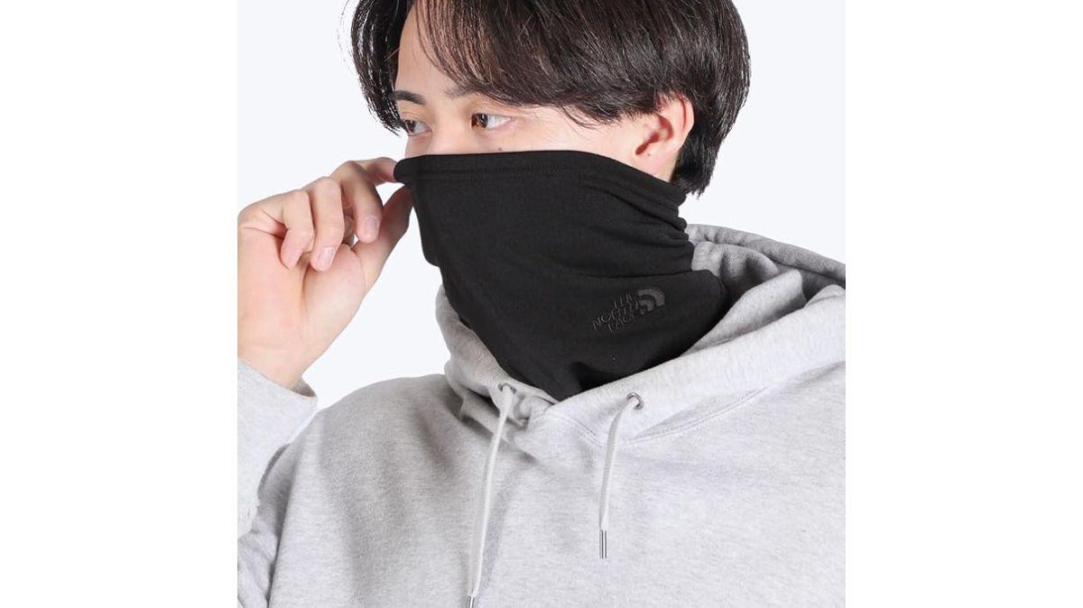 ノースフェイスのネックウォーマー、冬の首元に｢薄暖｣くれる革命家