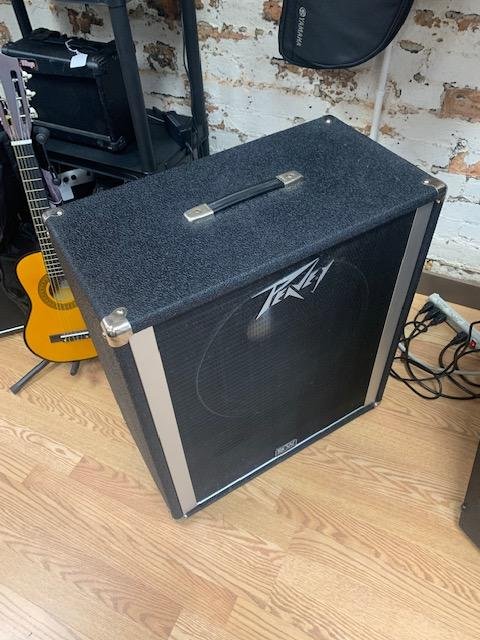 Peavey 115-BW Black Widow Bass Cabinet with Cover - Great Sound!