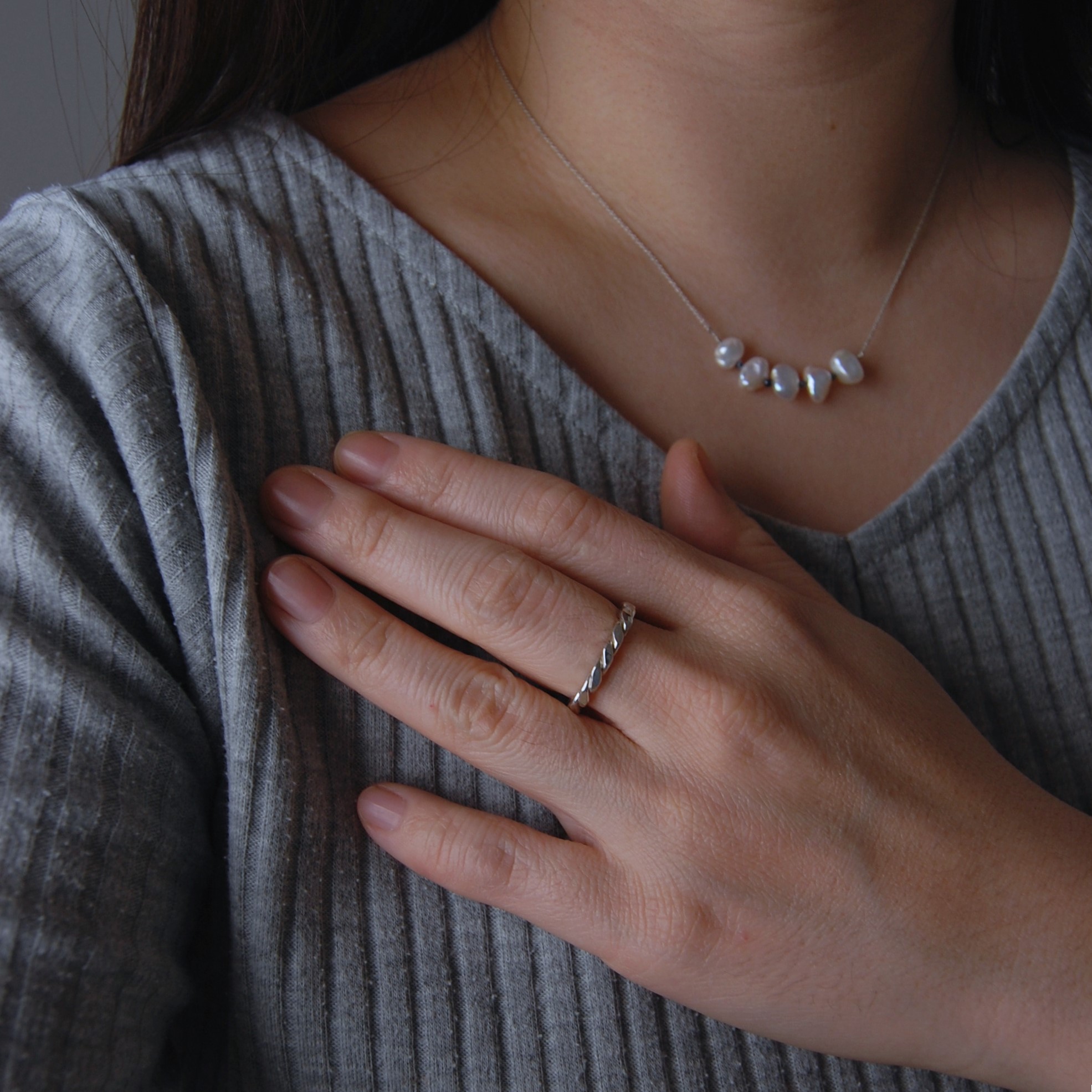 SV925 シルバー ツイスト ボールド リング - Megumi Nishikawa Jewelry