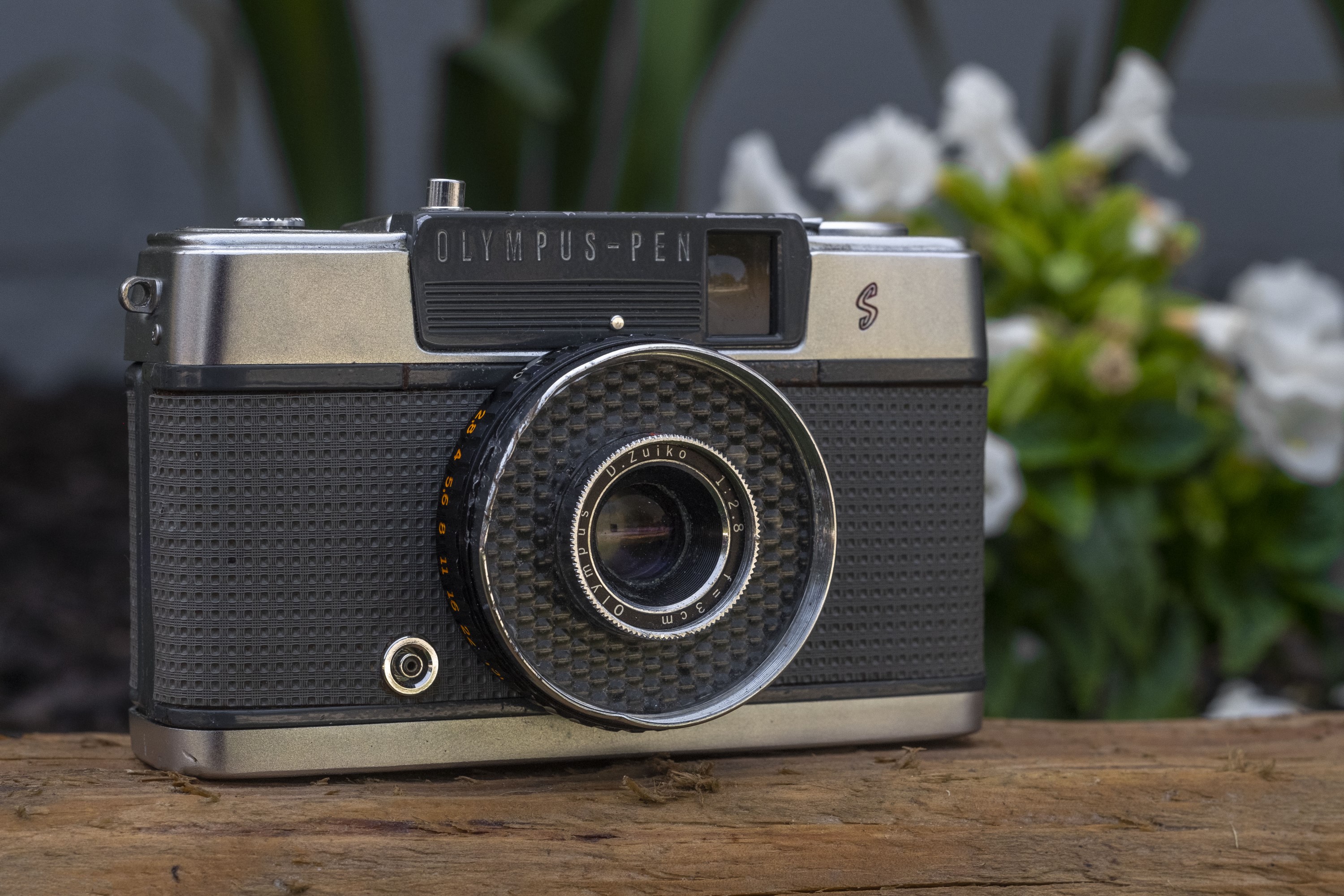 Olympus Pen EE-S (1962) – mike eckman dot com