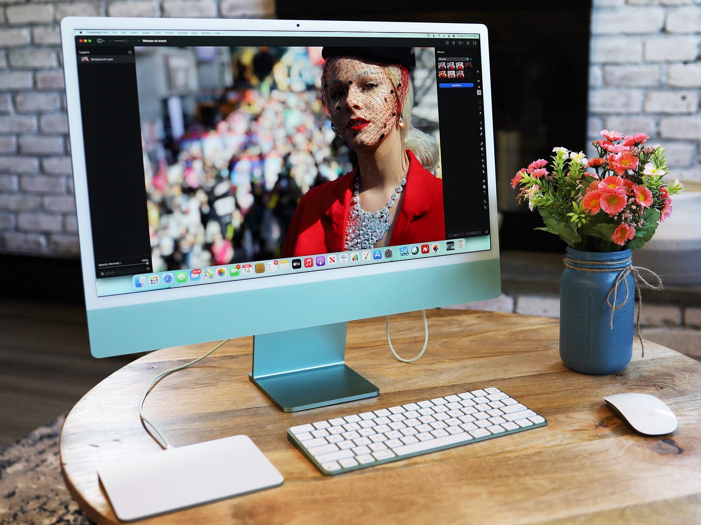 Apple iMac 24-Inch Review: A Near-Perfect Blend of Design and