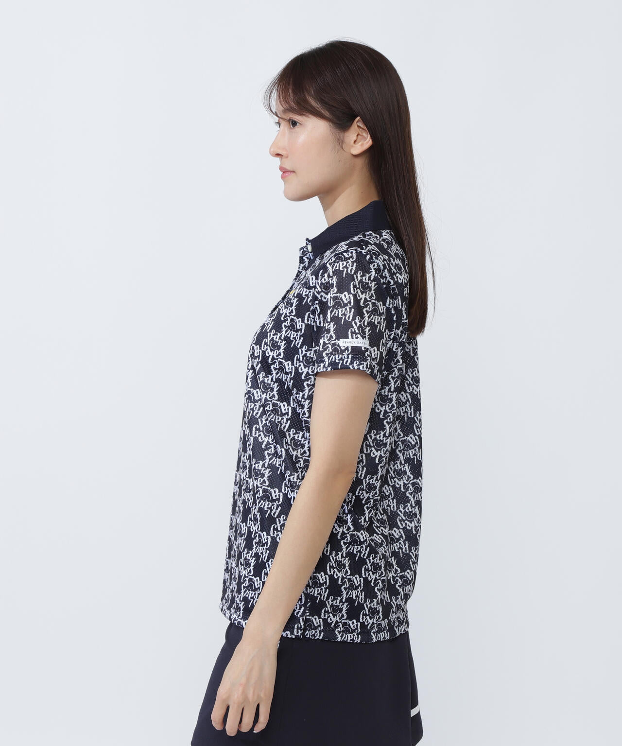 KAZEメッシュ半袖ポロシャツ ＜ロゴ総柄＞ | PEARLY GATES（パーリー