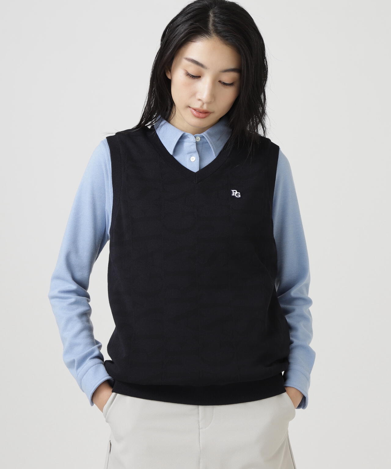 ロゴ総柄Vネックニットベストプルオーバー | PEARLY GATES（パーリー