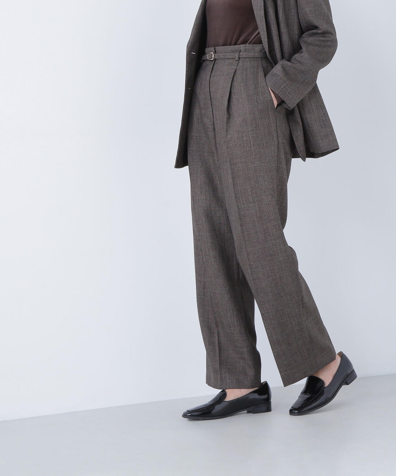 シャークスキン SETUPストレートテーパードパンツ | NATURAL BEAUTY