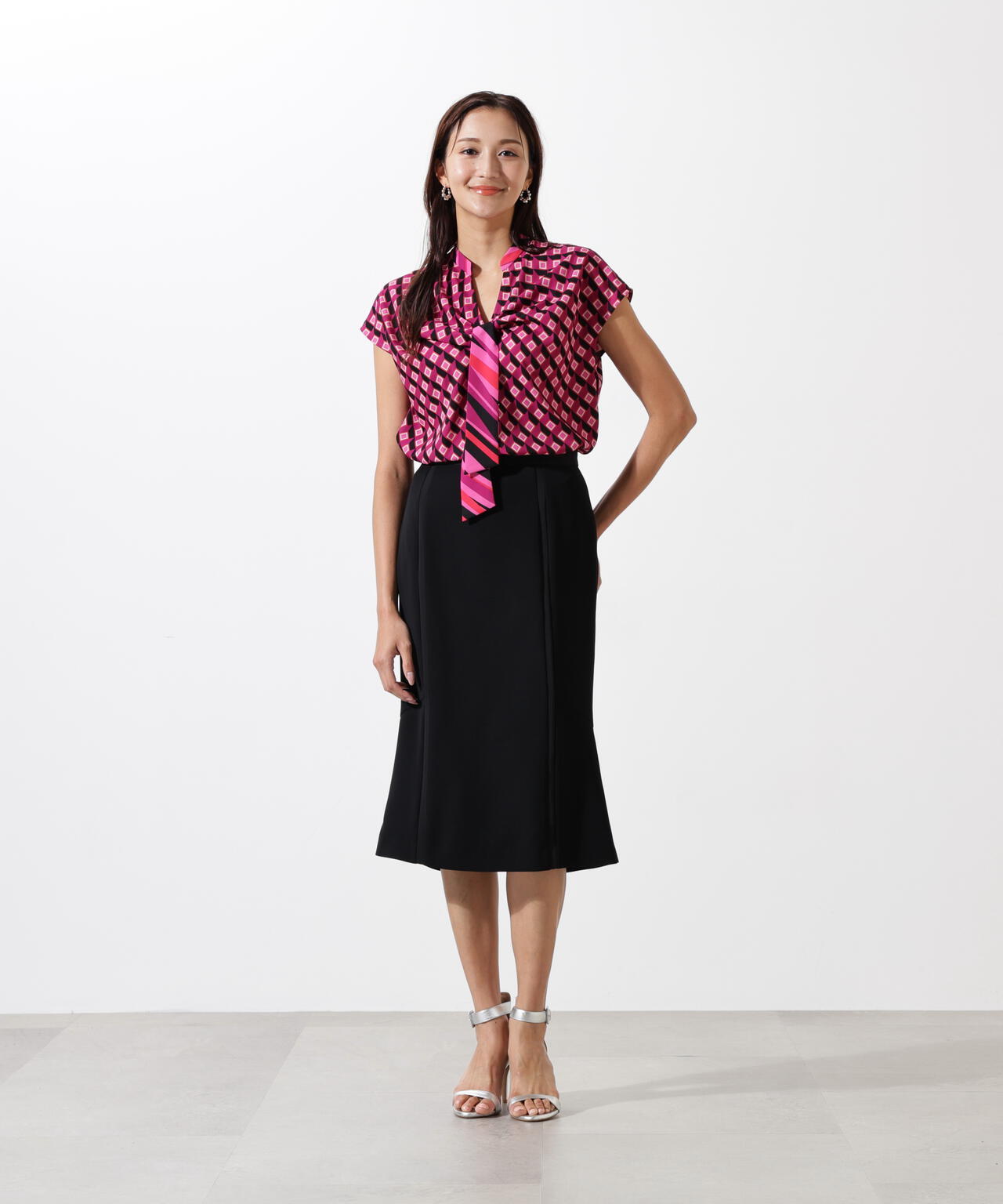 バックサテンマーメイドスカート | PINKY&DIANNE（ピンキー&ダイアン