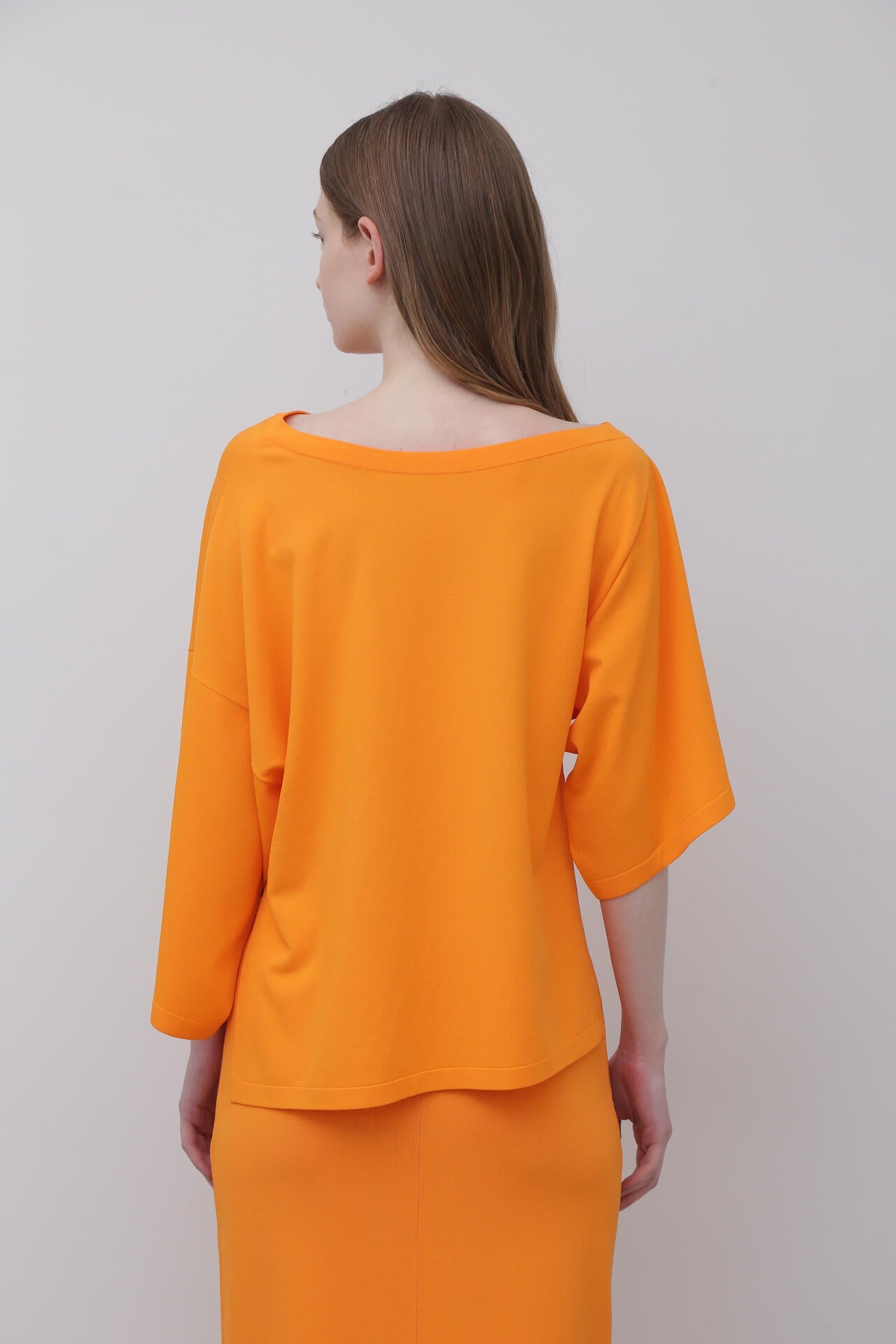 UNiPH＞ソフトストレッチニットプルオーバー | ADORE（アドーア