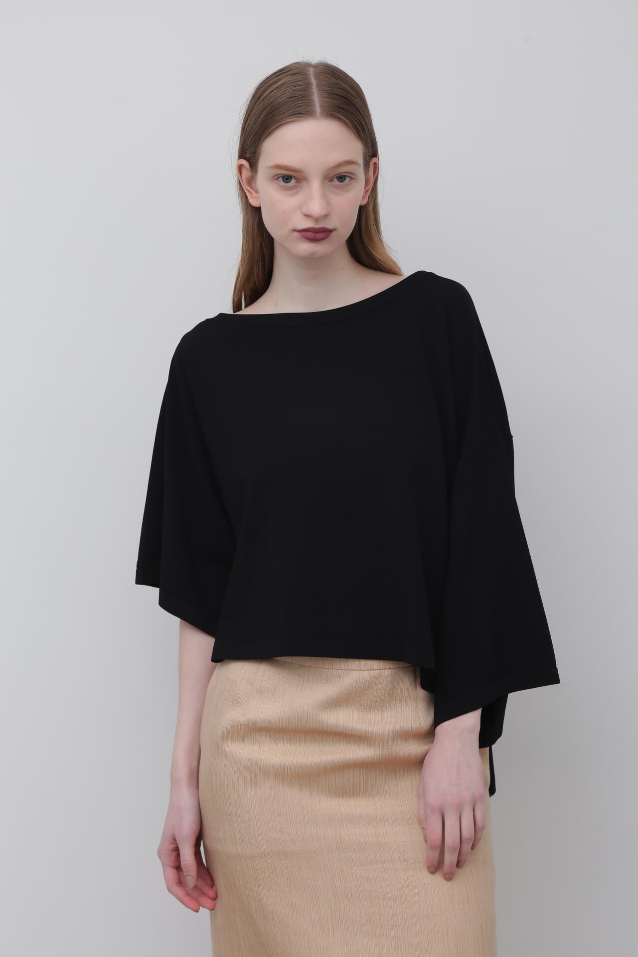 UNiPH＞ソフトストレッチニットプルオーバー | ADORE（アドーア