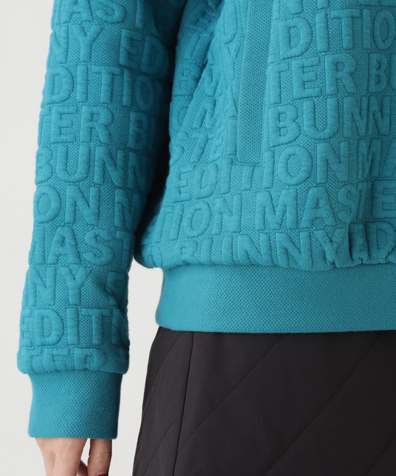 ロゴキルトジャガードハーフジップアップ | MASTER BUNNY EDITION