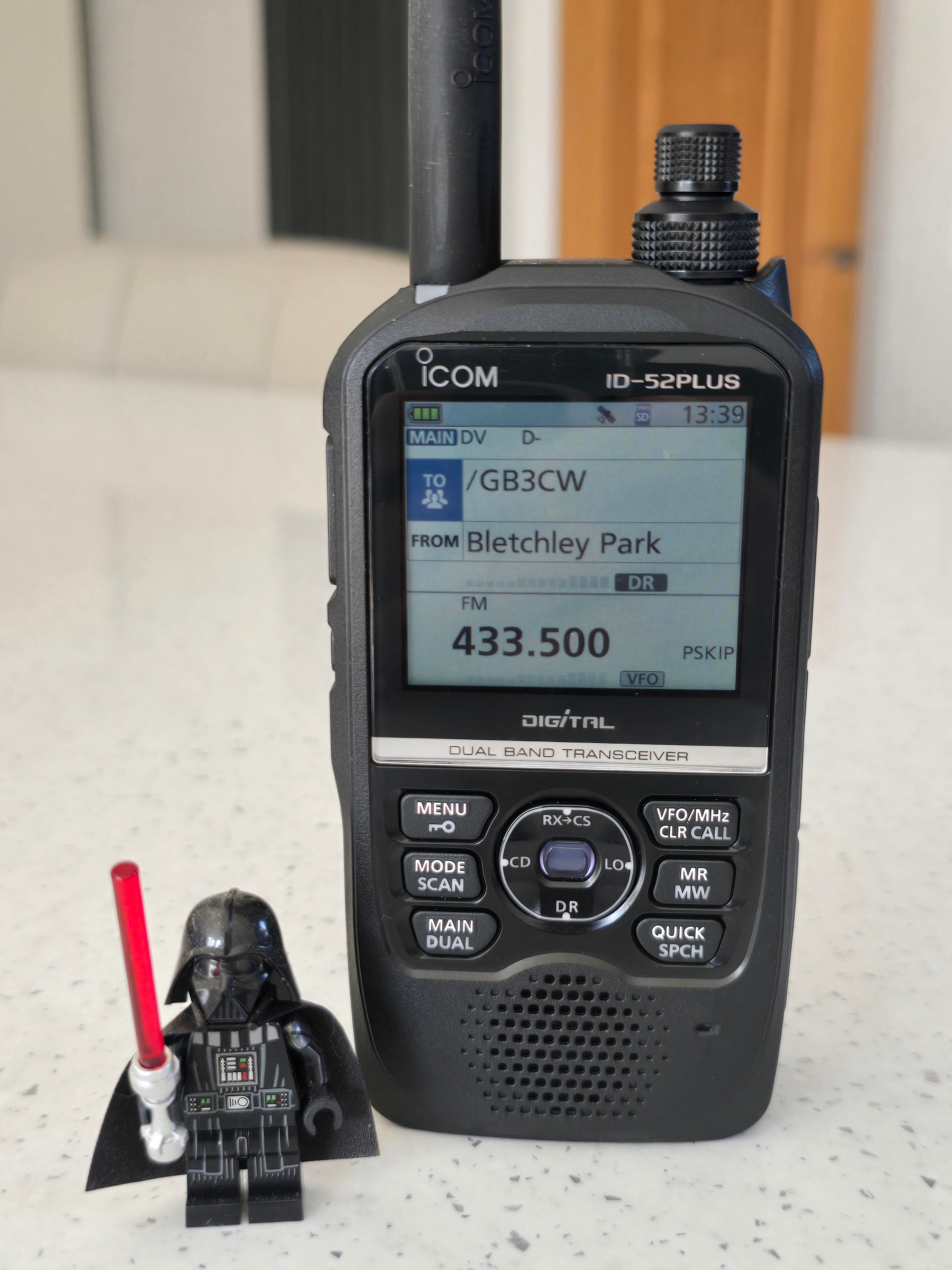 ICOM ID-52E PLUS D-STAR Digital Handheld Transceiver