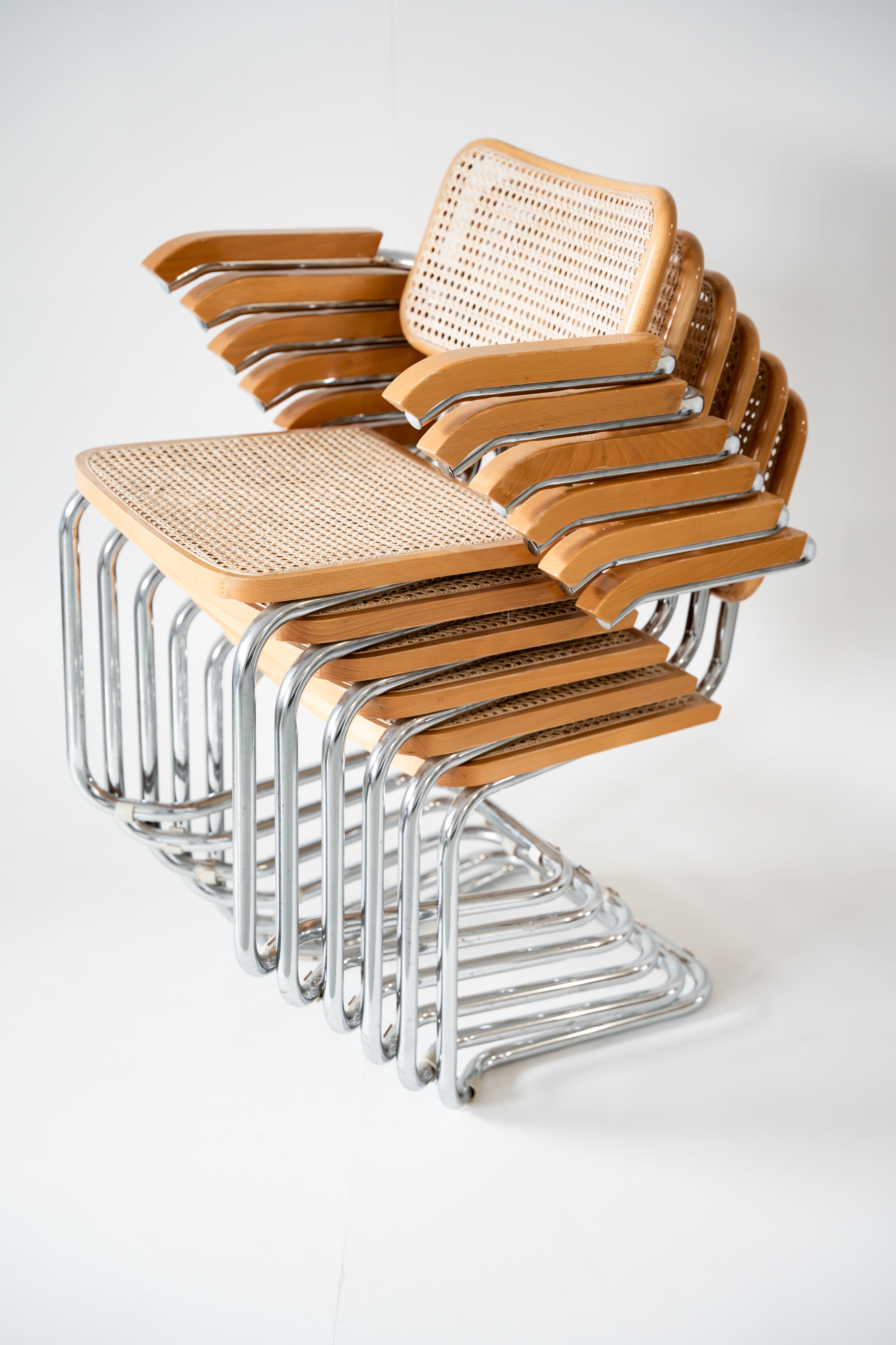 set of 6 Marcel Breuer Cesca stackable chairs – Modermø