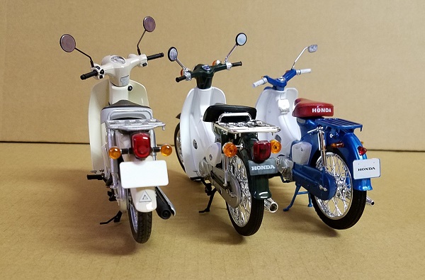 アオシマの完成品バイク「1/12 Honda スーパーカブ50」を手に入れまし
