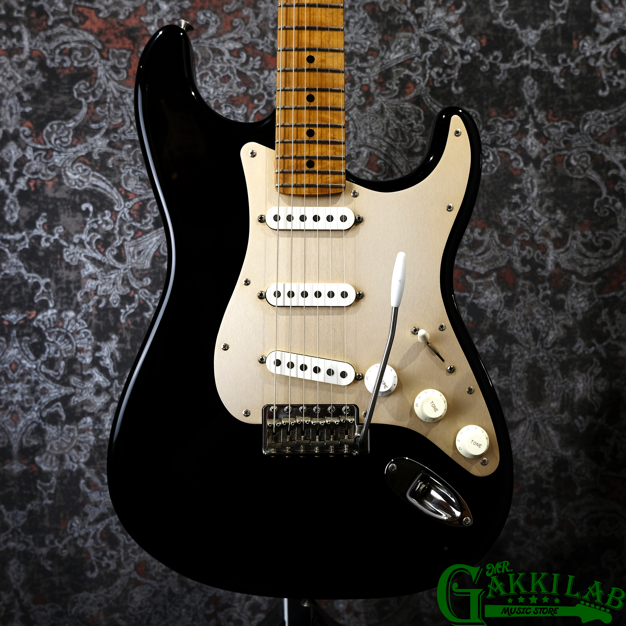 Fender Mexico Deluxe Powerhouse Stratocaster Black Mod. | 札幌の