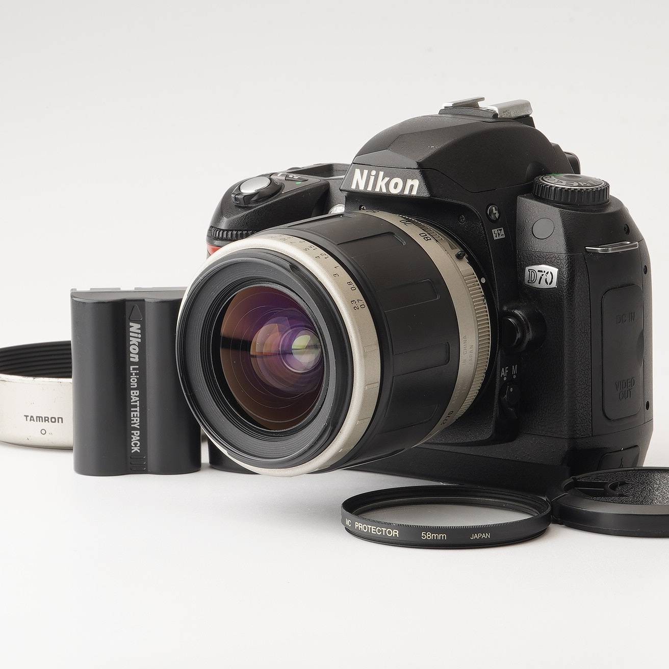 ニコン Nikon D70 / Tamron 28-80mm F3.5-5.6 デジタル一眼レフカメラ