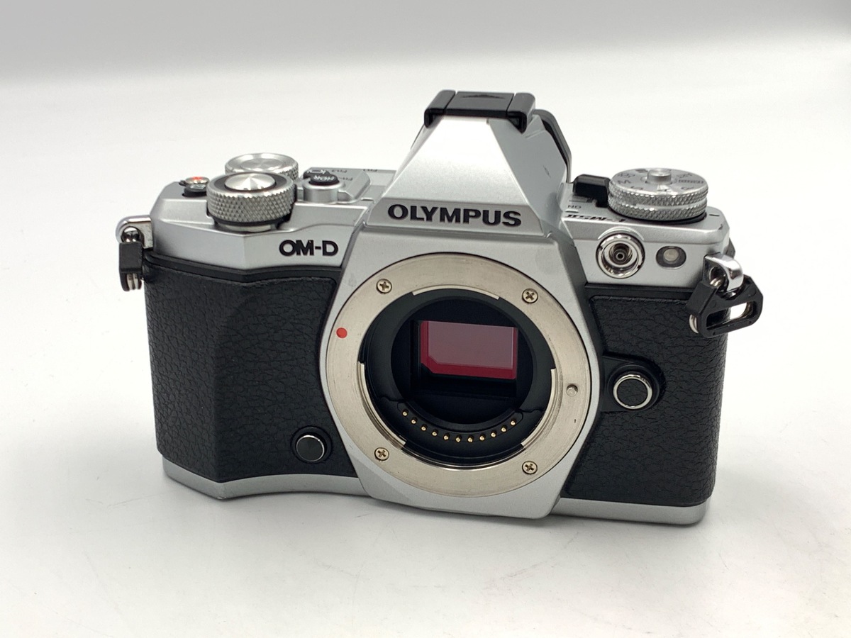 OLYMPUS OM-D E-M5 Mark II ボディ [シルバー] 中古価格比較 - 価格.com