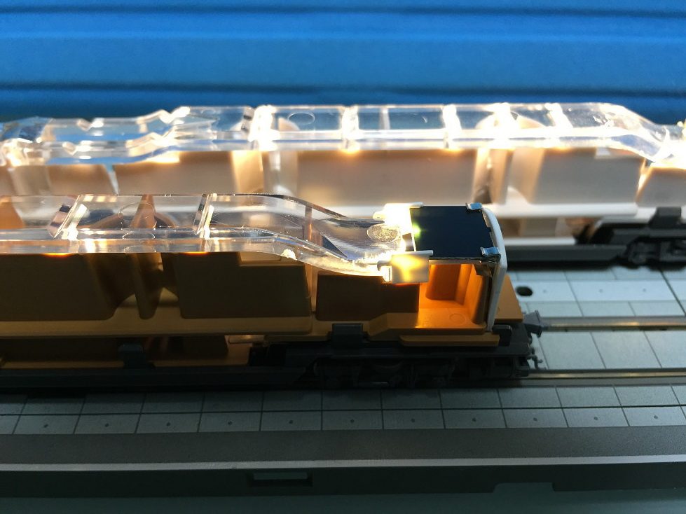 KATO E26系カシオペア その4 室内灯の巻 | NGaugeJP - 横濱模型