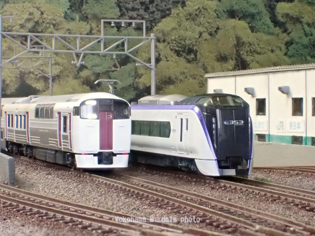 E353系「あずさ・かいじ」が入線です。KATO 10-1834 10-1835 10-1836