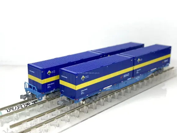 コキ102+103「カンガルーライナーSS60」が入線です。KATO 10-1871 8両