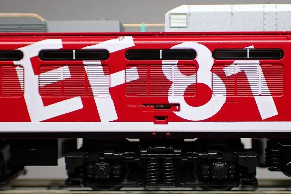 EF81 95レインボー塗装機 が入線しました。 KATO 3066-F | NGaugeJP