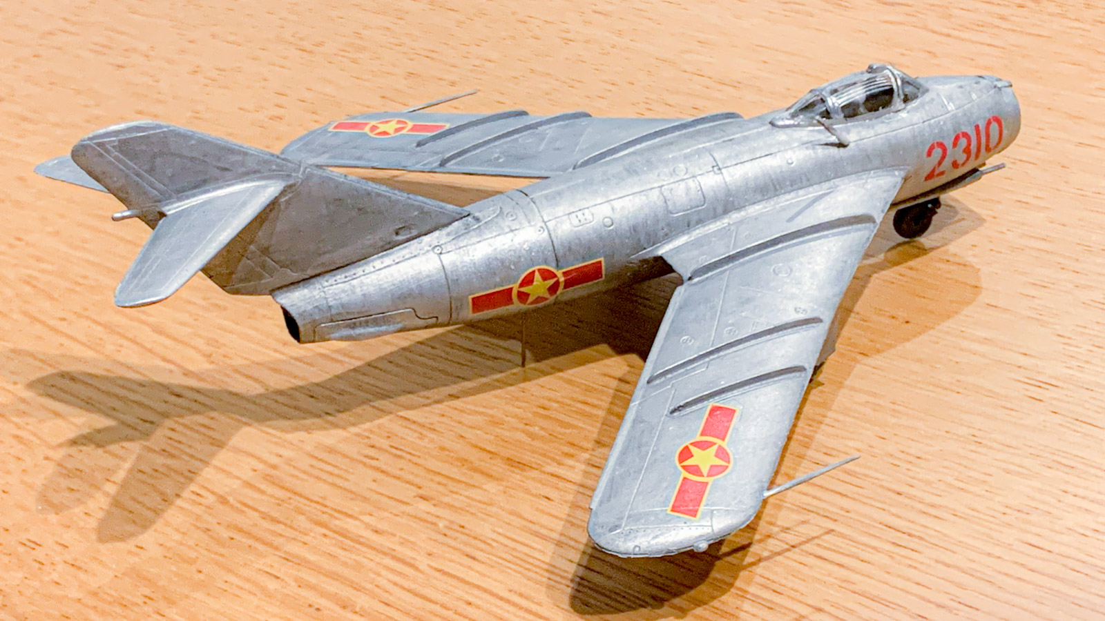本家も認めたプラモの出来、1/72スケールのMiG17 | nippper: ニッパー