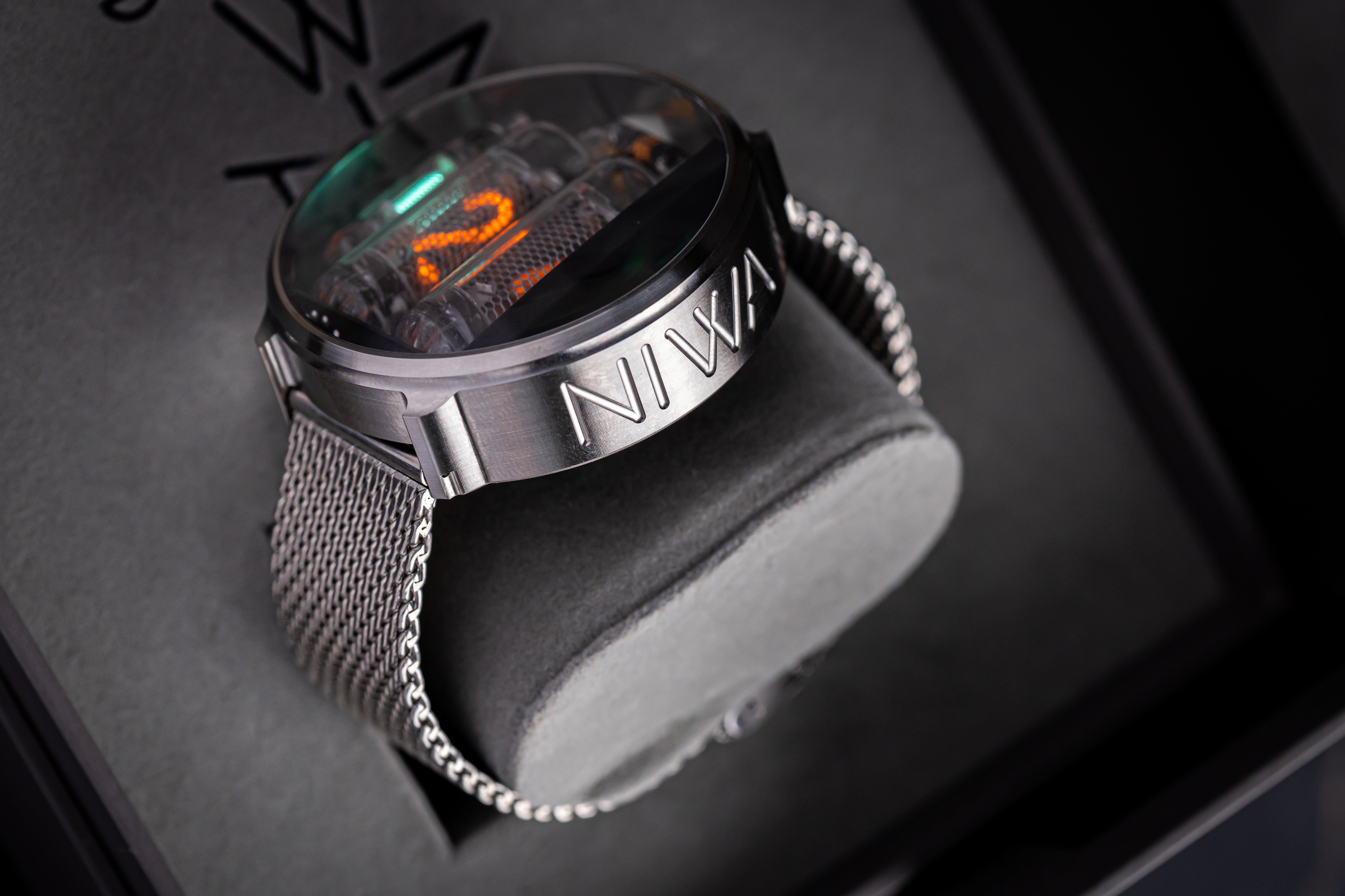 NIWA Nixie watch V 2.0 - Neptune case – NIWA Watches store