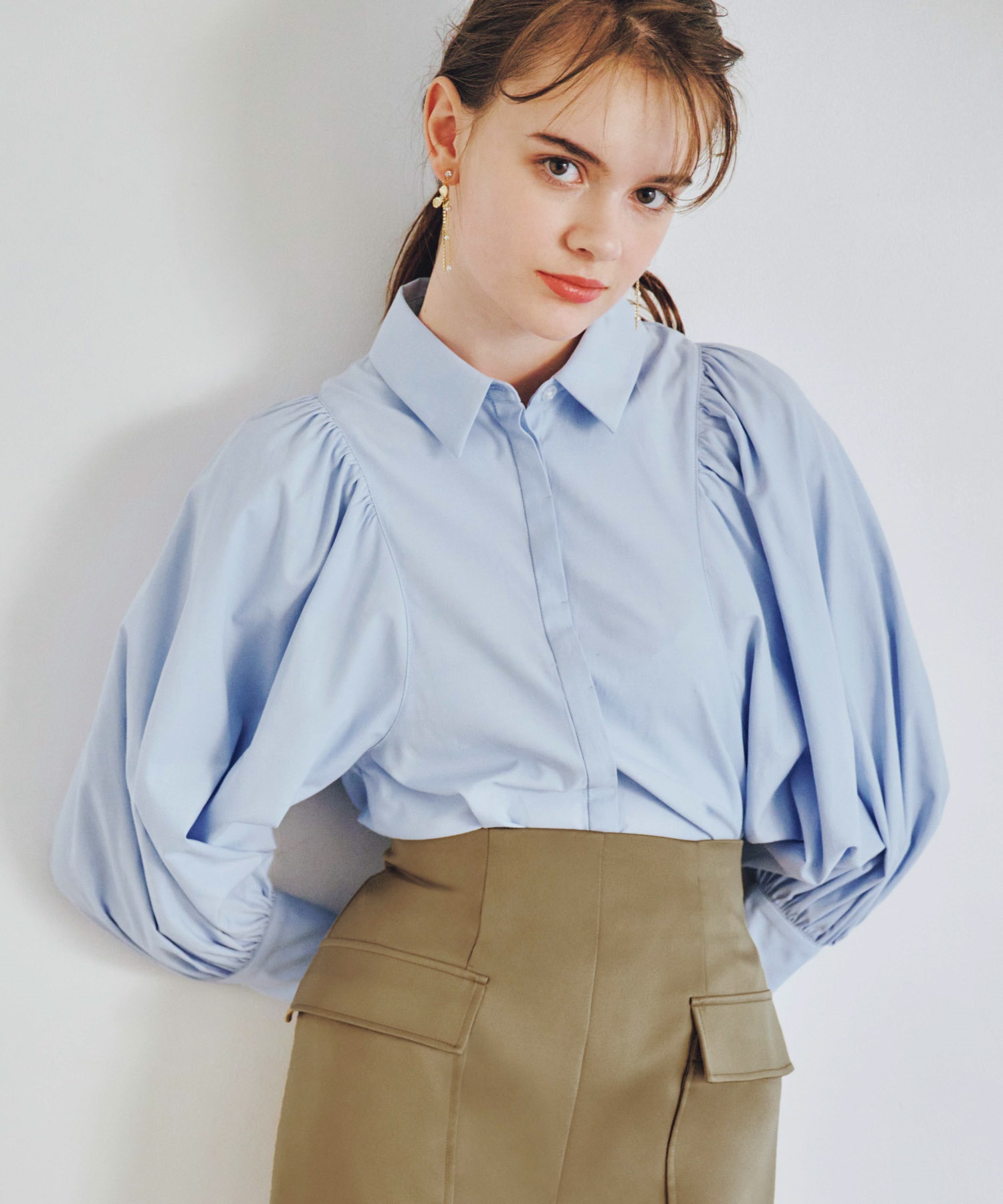 ボリュームギャザーブラウス | シャツ・ブラウス | NOELA OFFICIAL WEB