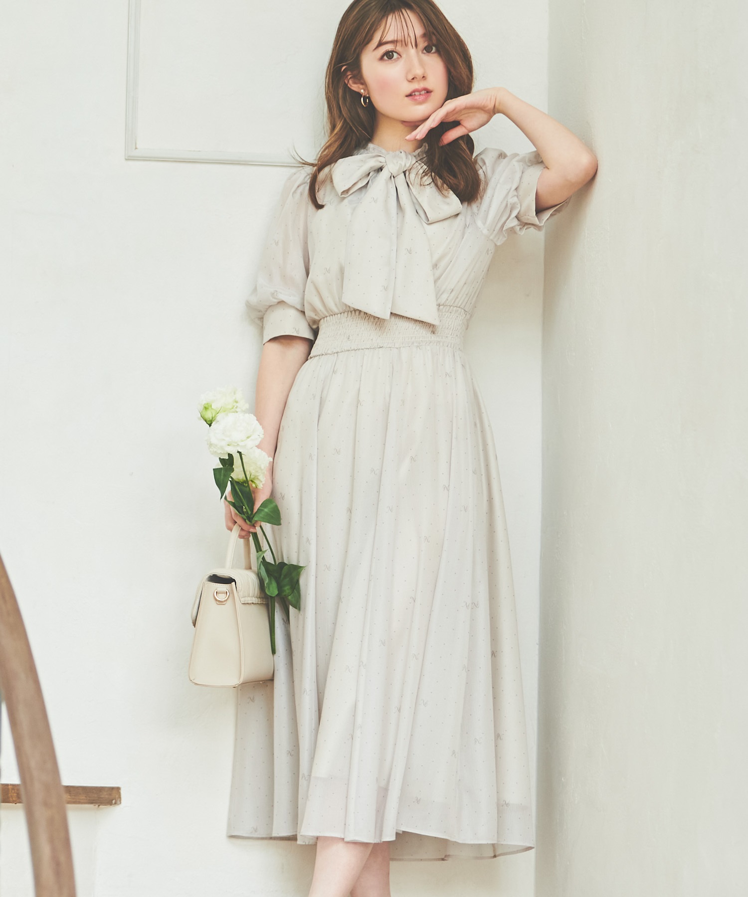 シャイニーロゴドットシアーワンピース | ロングワンピース | NOELA