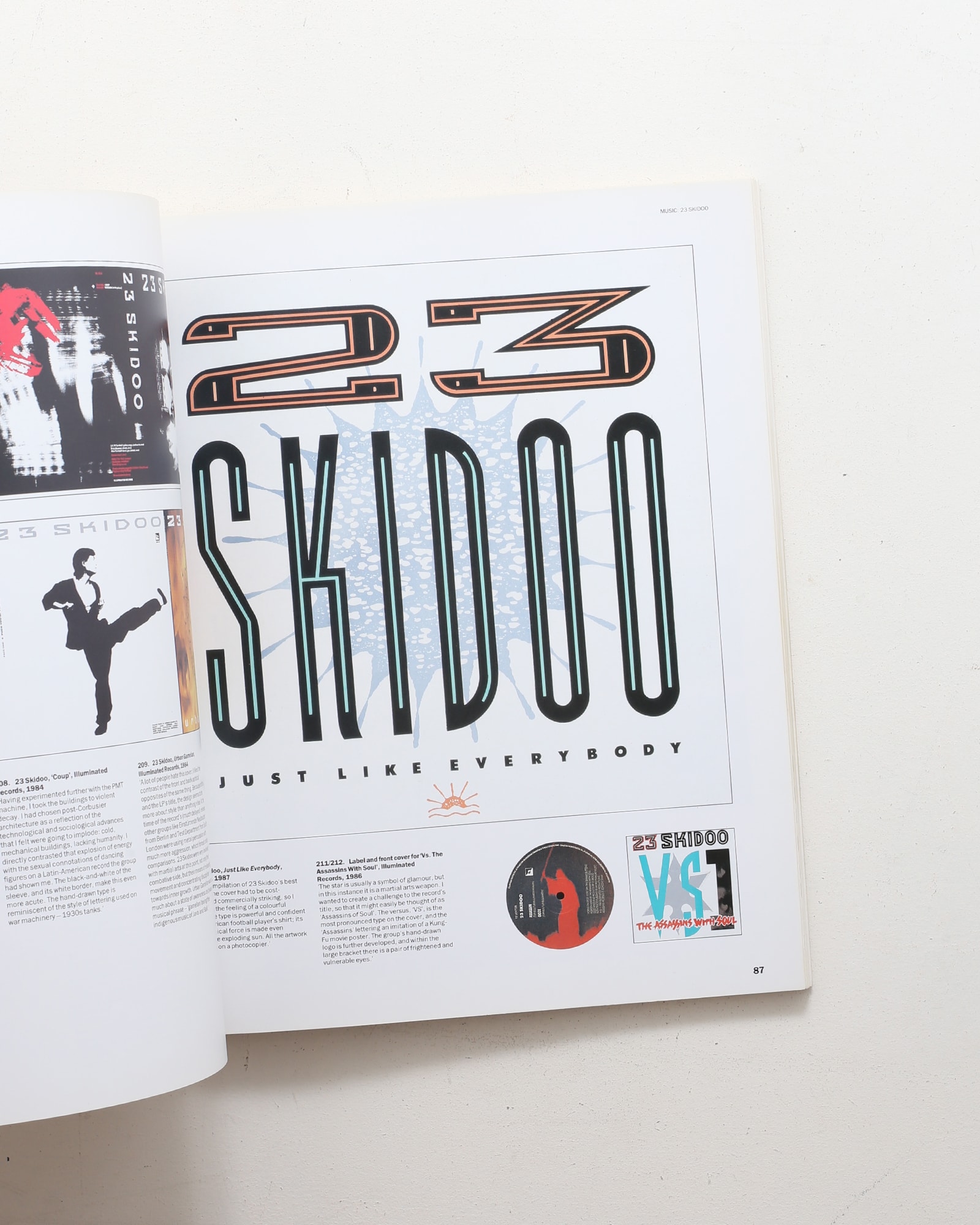 The Graphic Language of Neville Brody ペーパーバック版 | nostos